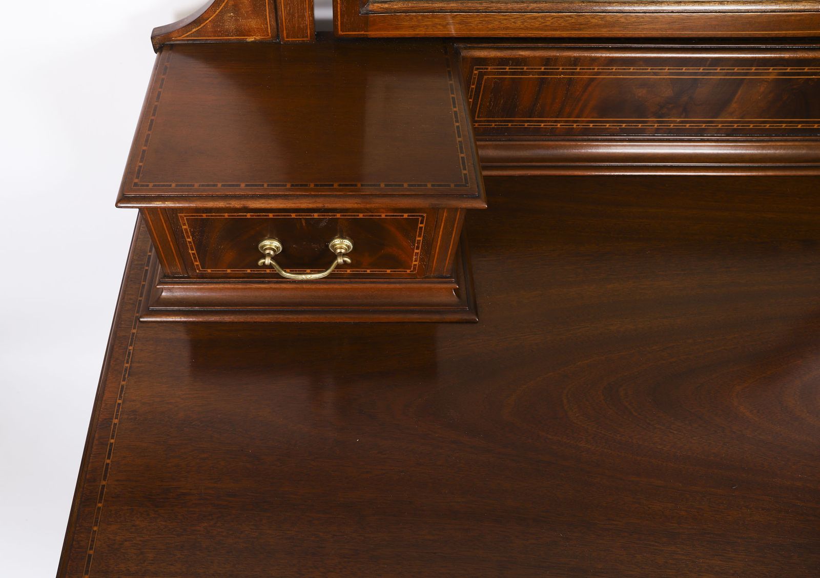 photo furniture Edwardian Mahogany Dressing Table Circa 1900
