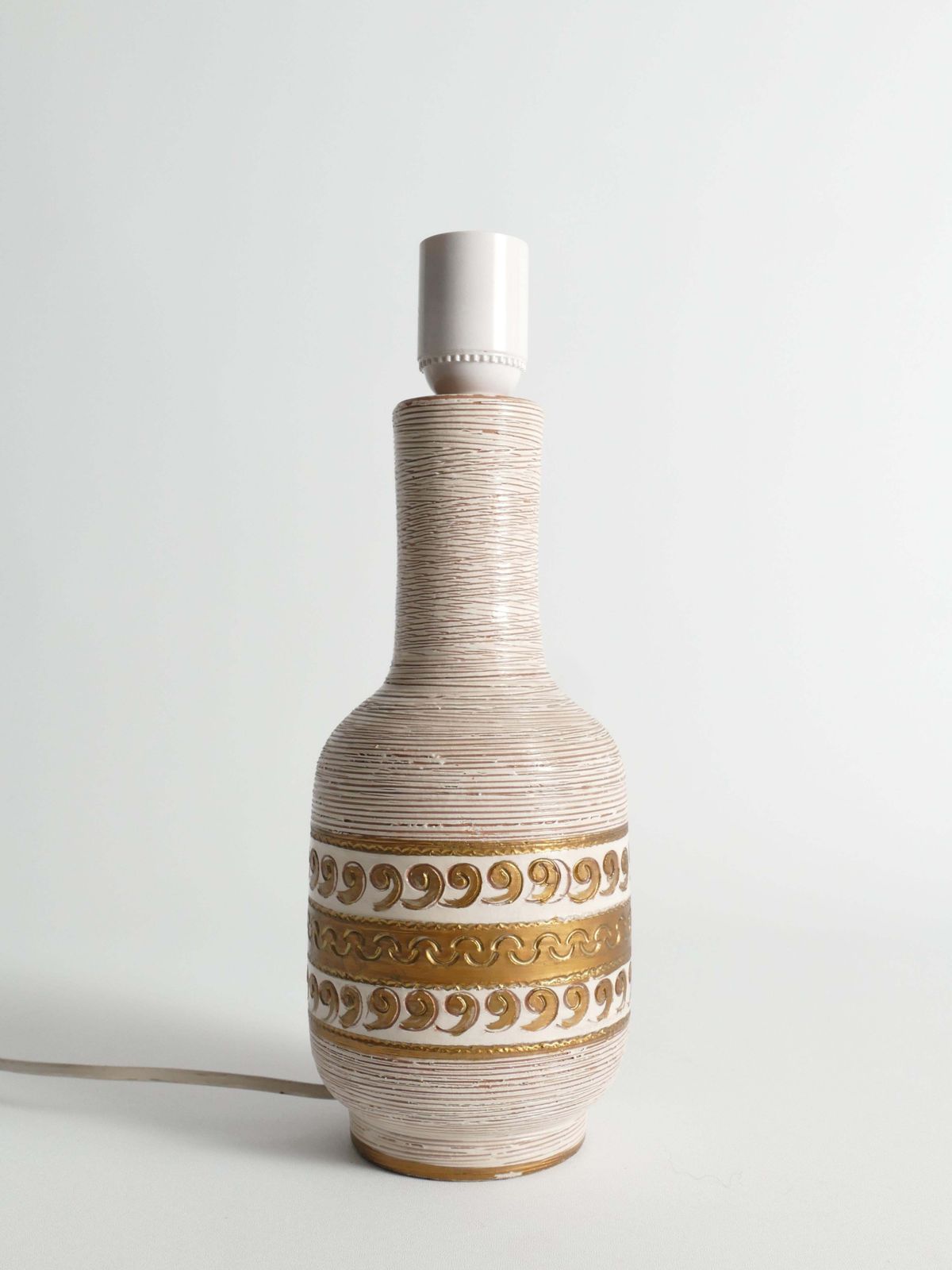 White And Gold Ceramic Table Lamp By Fratelli Fanciulacci, Italy 1970's photo 837.0