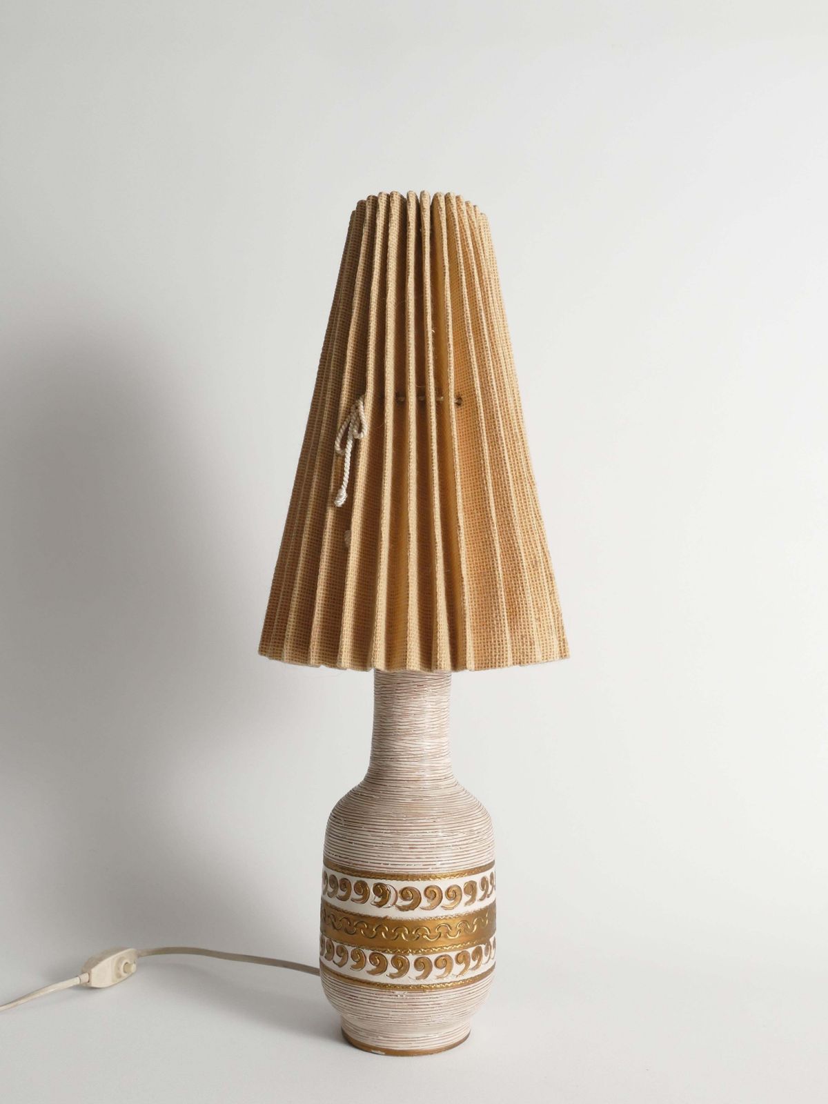 photo vintage White And Gold Ceramic Table Lamp By Fratelli Fanciulacci, Italy 1970's