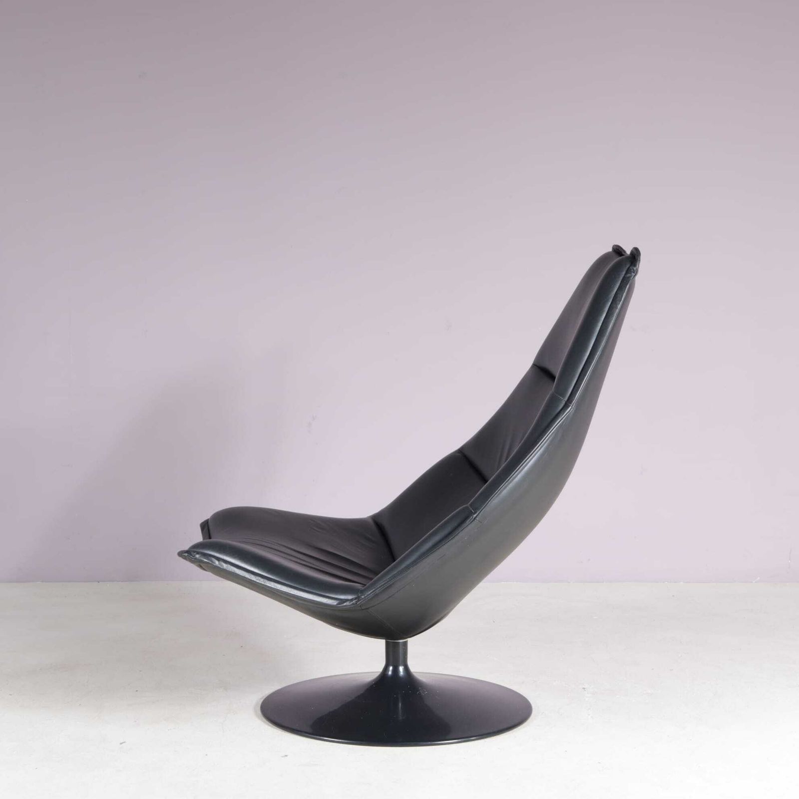 photo furniture “F585” Lounge Chair By Geoffrey Harcourt For Artifort, Netherlands, 1960s