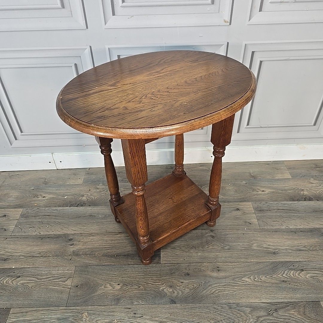 Vintage Oak Side Table Old Mill Traditional Occasional End Table Solid Wood photo vinterior