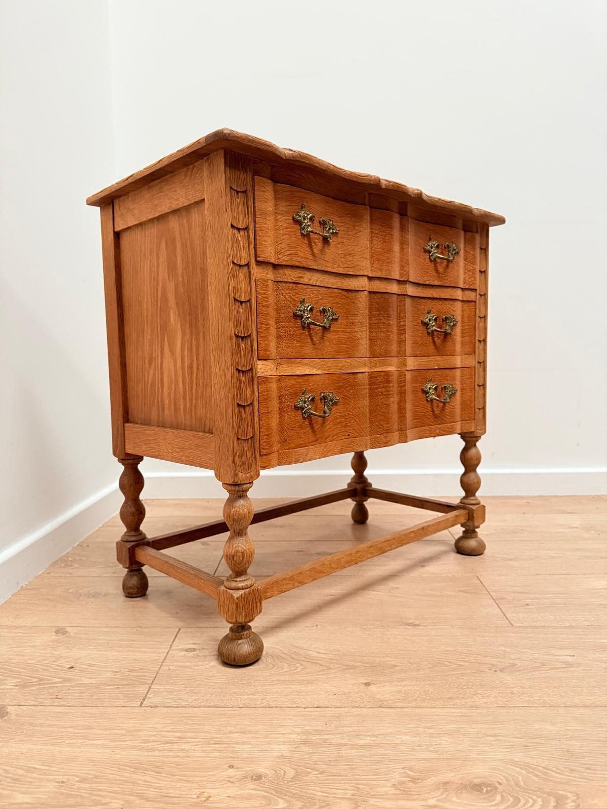 Fantastic 1970 S Danish Henning Kjaernulf Petit Dresser  Delivery Available 0131. photo furniture
