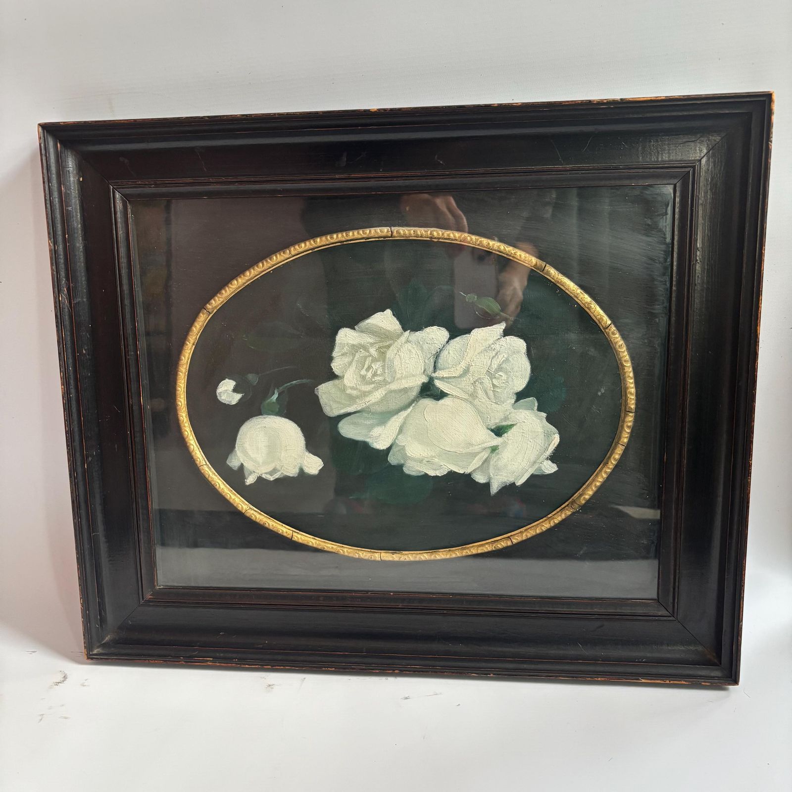 Antique Victorian Oil Painting: White Rose Bouquet, Oval Gold Frame Glasgow Scotland 1800s. photo vinterior