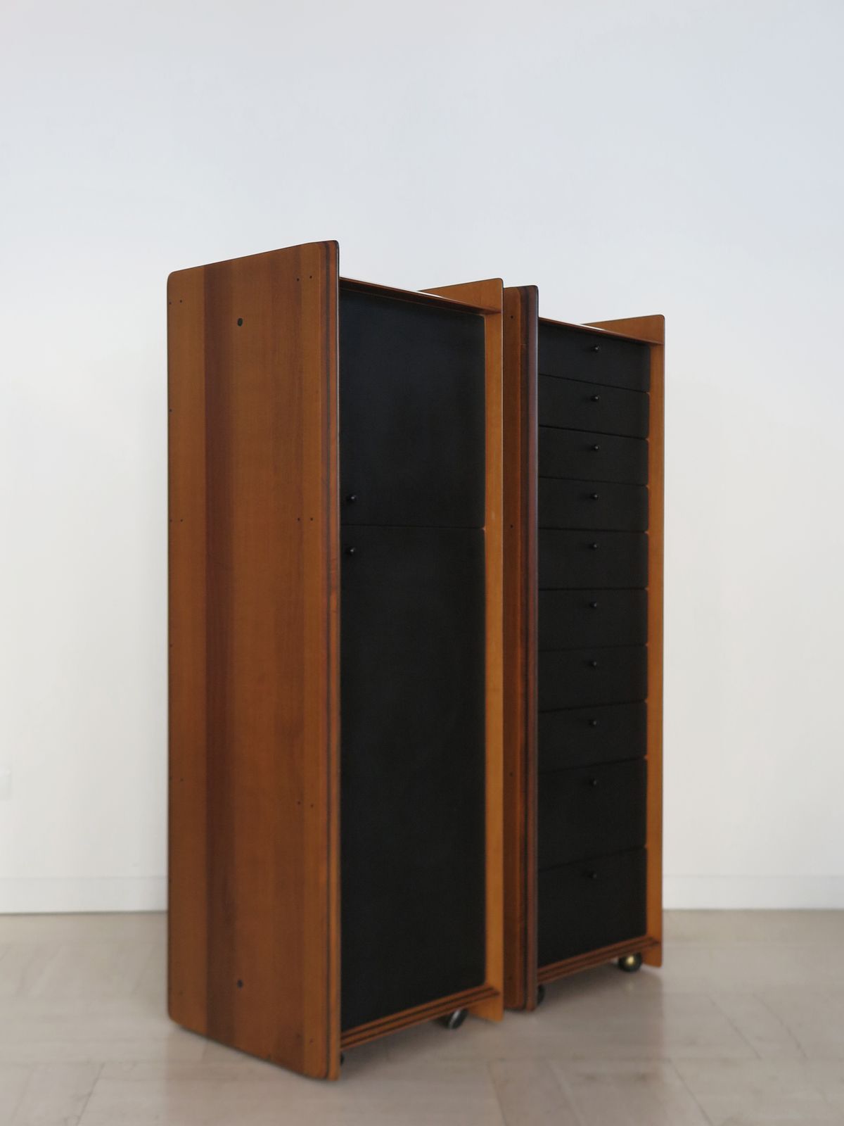 Afra & Tobia Scarpa For Maxalto Wood And Leather Storage "Artona "Serie, Italy 1970s