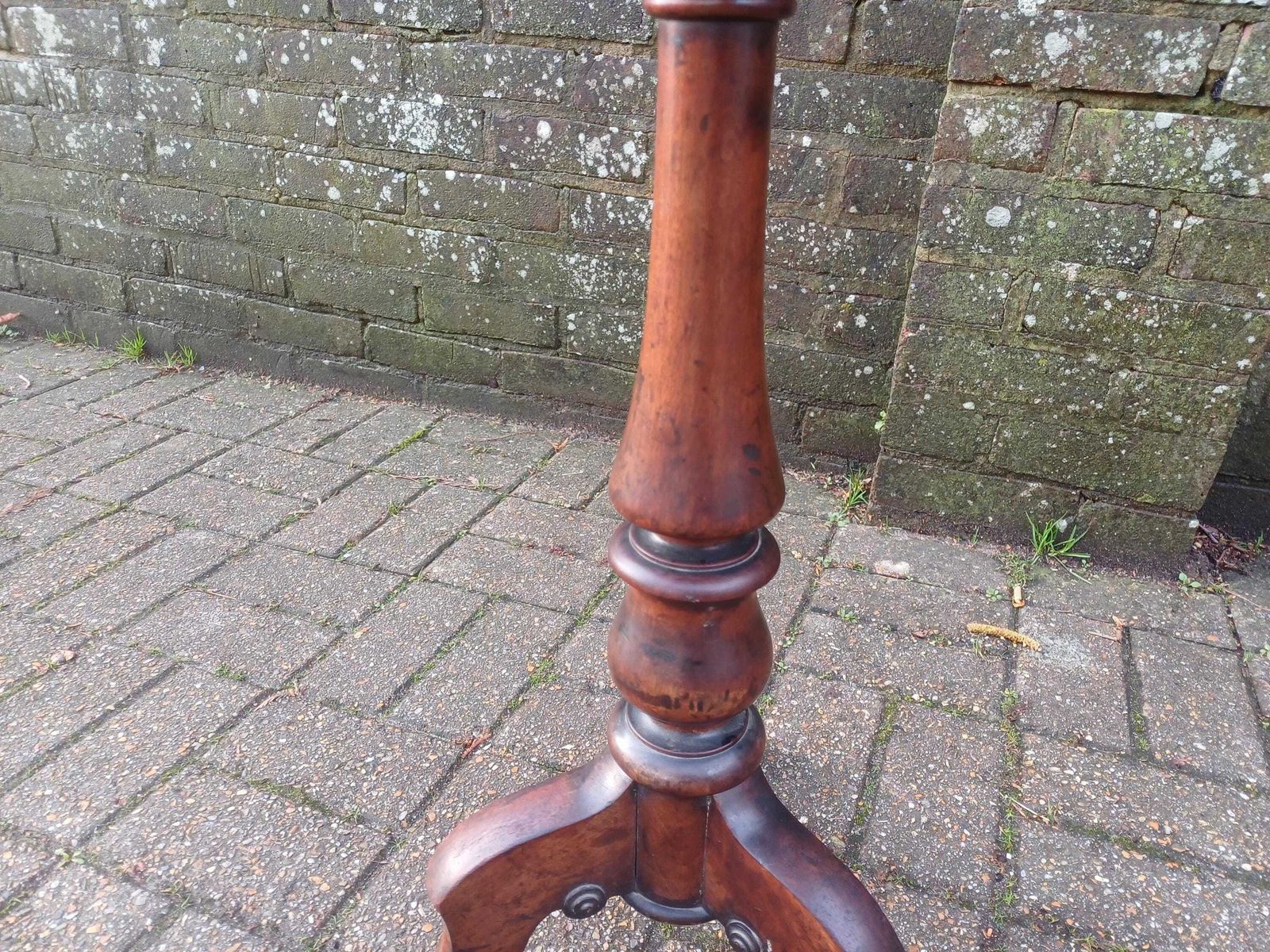 395.0 Victorian Mahogany Wine Table Side Table Antique Occasional Lamp Table Tripod Base Turned Column Sturdy Top Deep Patina photo