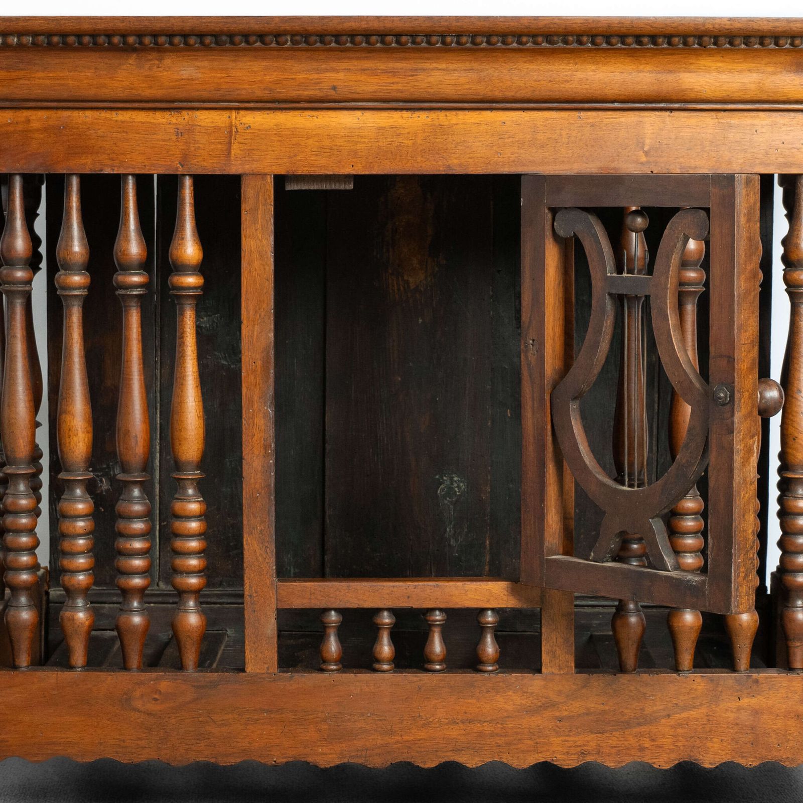 19th Century Walnut Wall Panettiere / Cupboard photo furniture