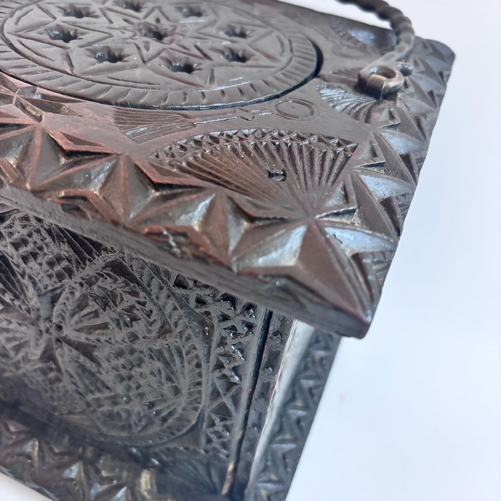 Home Decor Antique Elm Foot Warmer, Georgian Hand Carved Folk Art Box, 1780s Gothcore photo