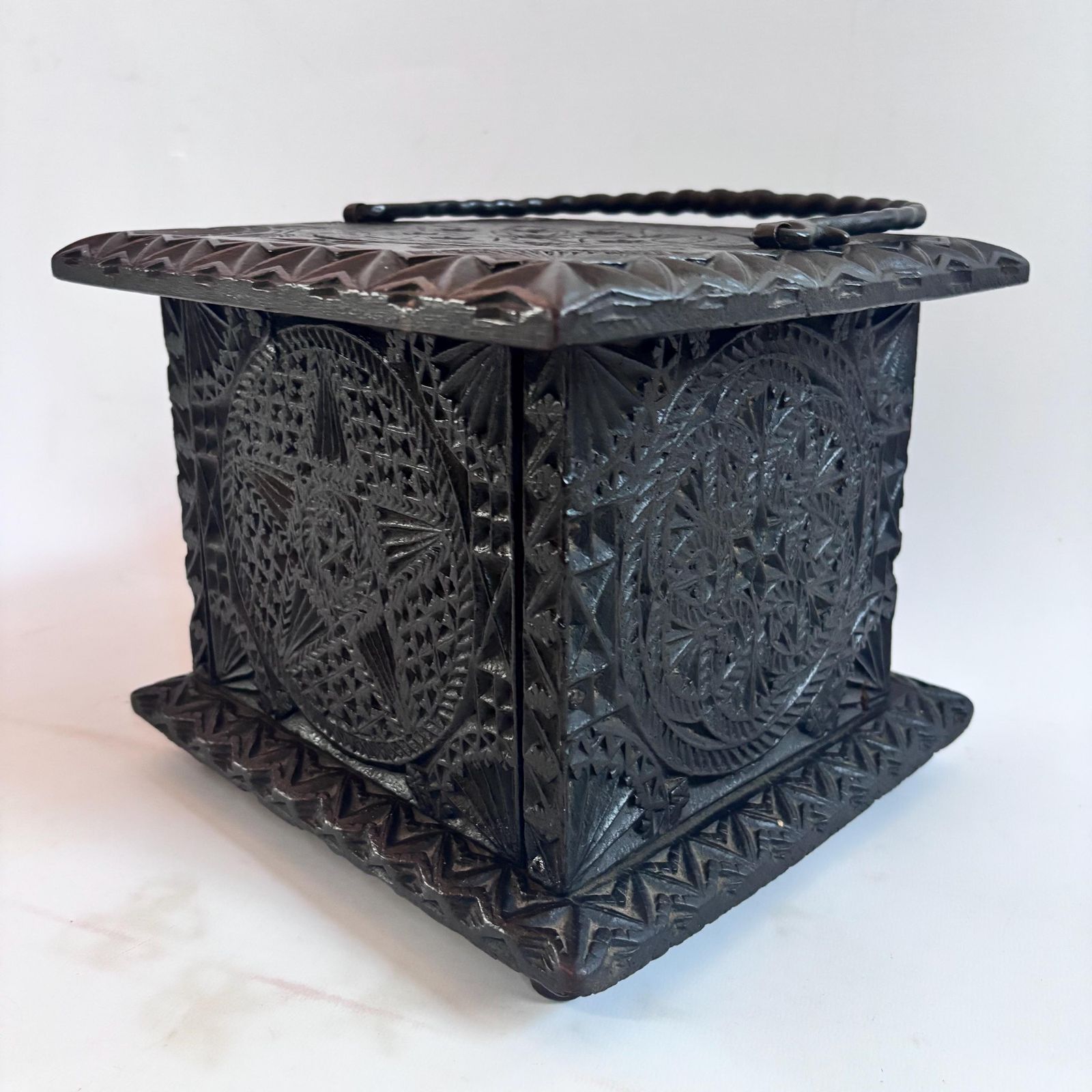 photo vintage Antique Elm Foot Warmer, Georgian Hand Carved Folk Art Box, 1780s Gothcore