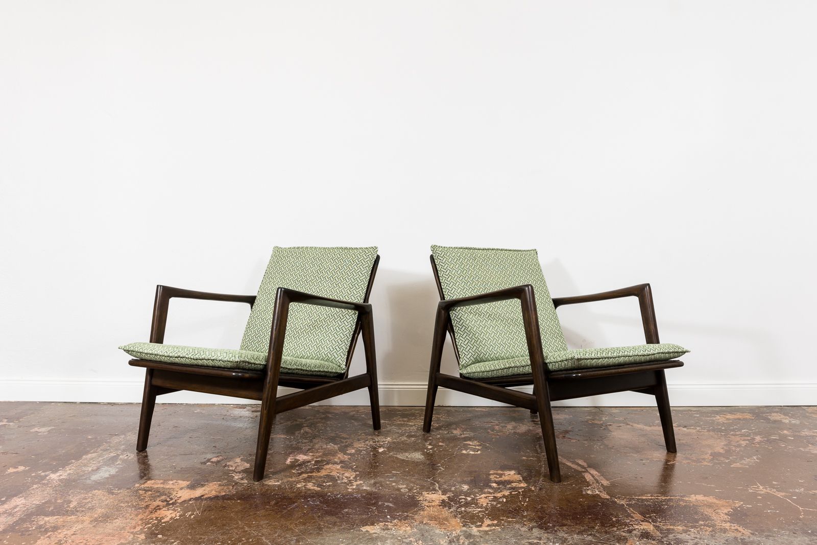 Mid Century Modern Armchairs Type 300 139, Poland, 1960s, Set Of 2 photo Furniture