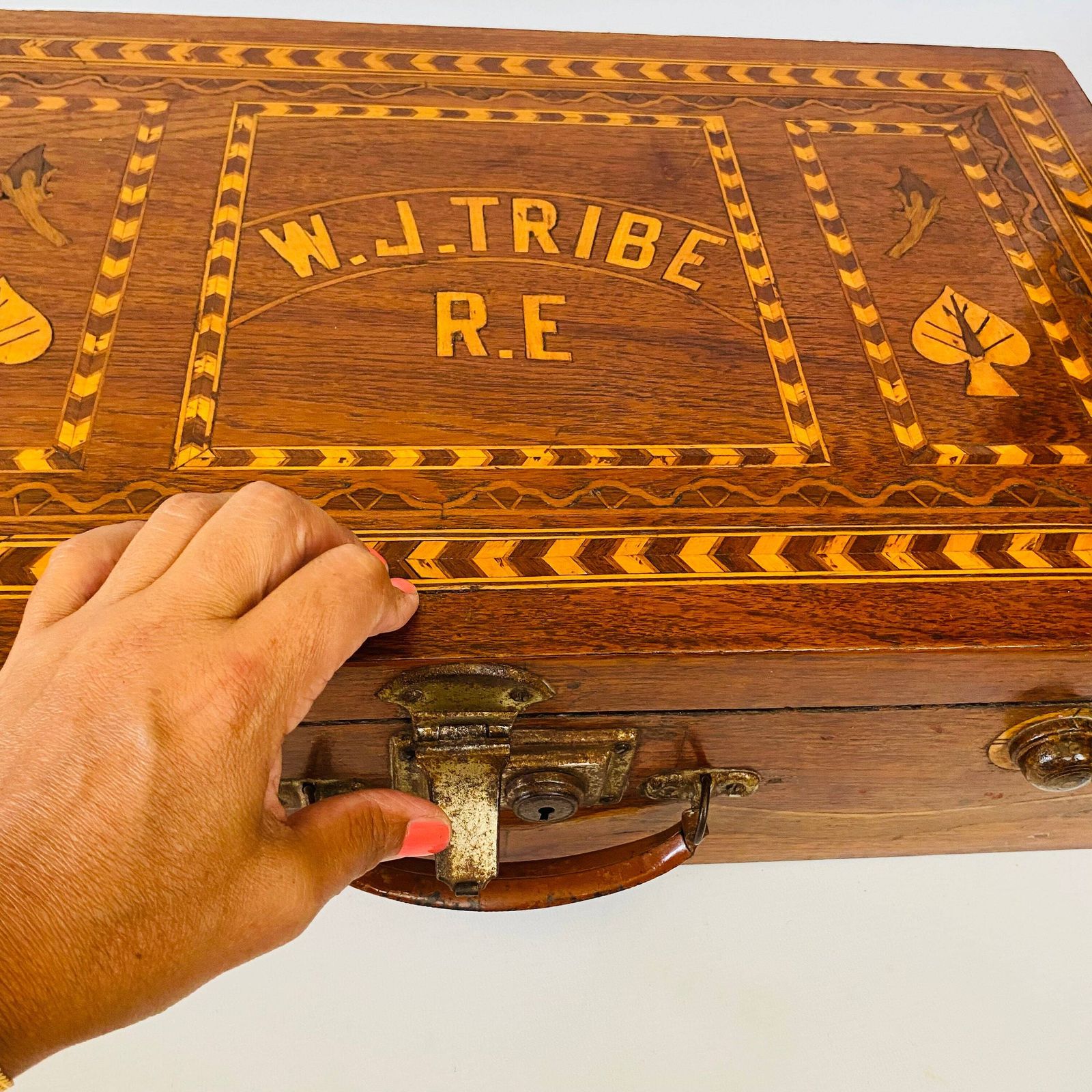 Sorrento Marquetry Suitcase: Antique Olive & Cherry Wood Folk Art photo vinterior