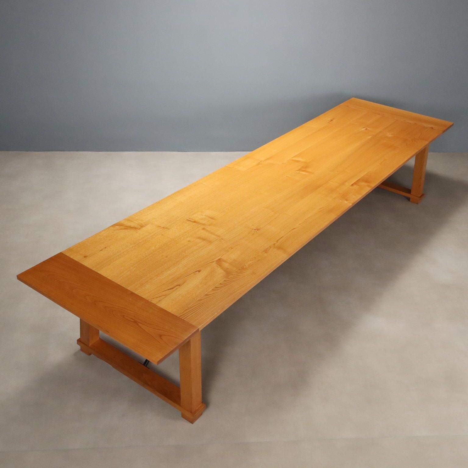 Grande Tavolo In Legno Di Rovere photo Furniture