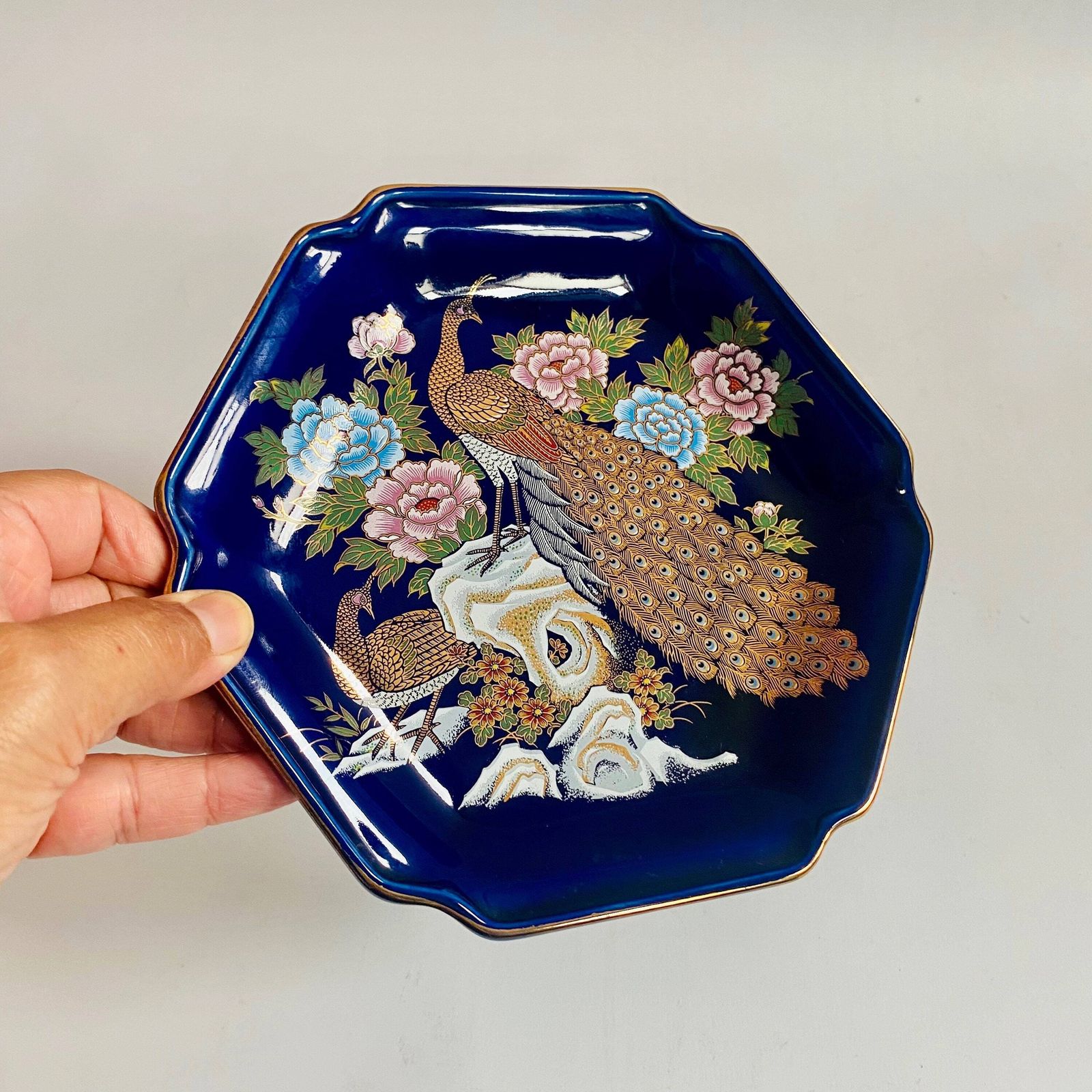 Kutani Porcelain Ceramic Cobalt Blue Dish With Handpainted Peacocks Floral Design Gold Gilt Edging photo 56.0
