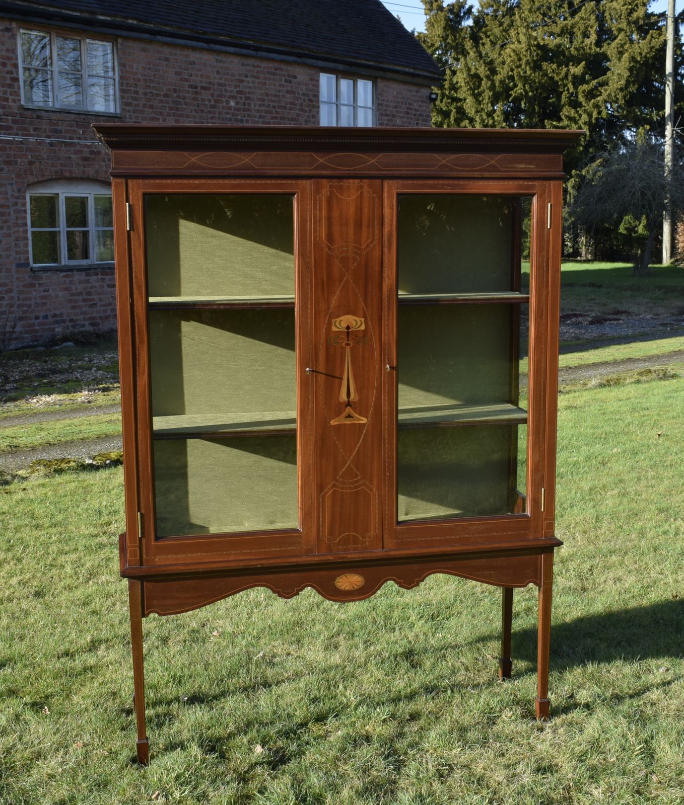 Early 20th Century Art Nouveau Display Cabinet photo 995.0