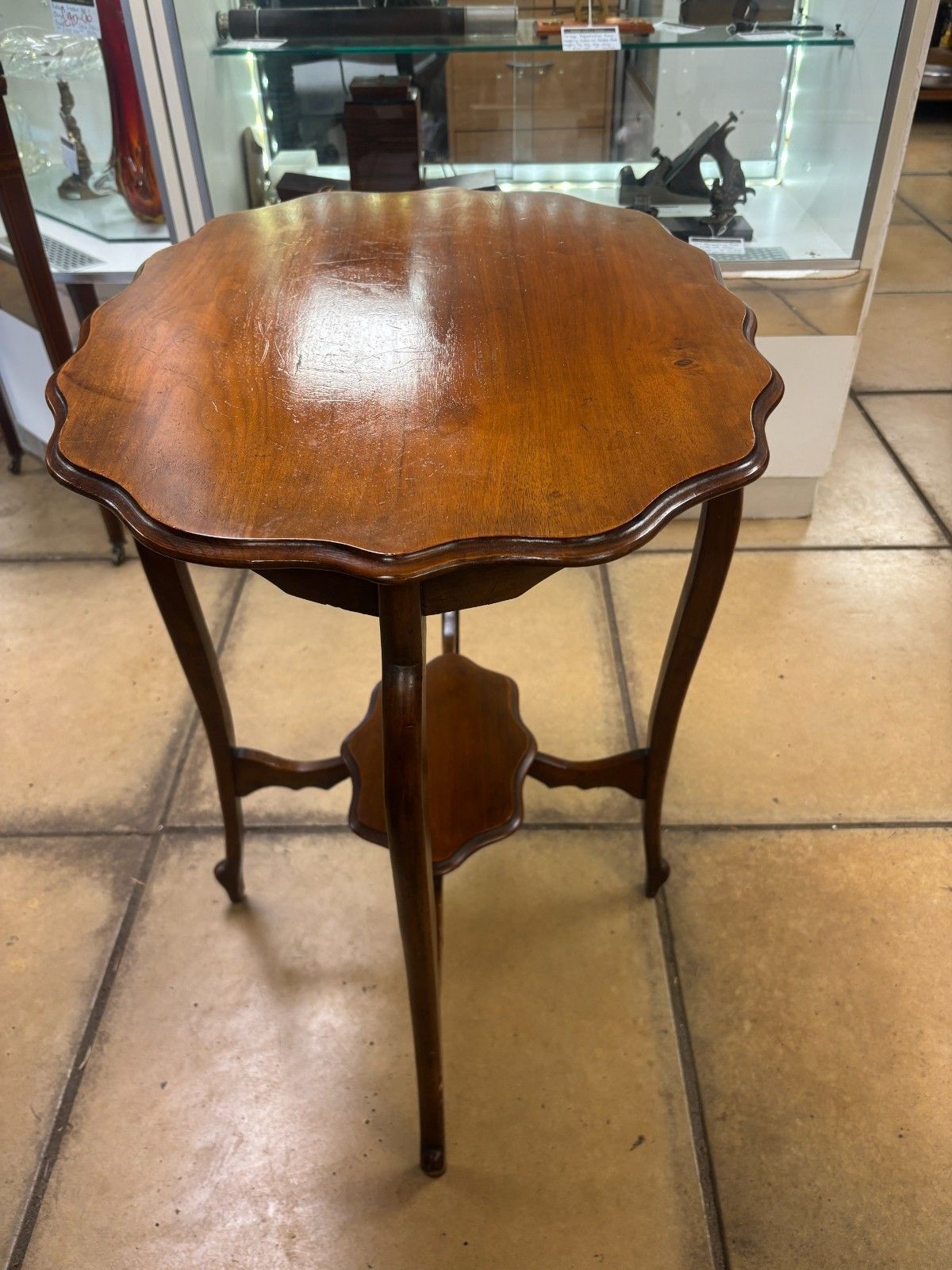 photo furniture Edwardian Mahogany Two Tier Occasional/ Side Table With Scalloped Edge