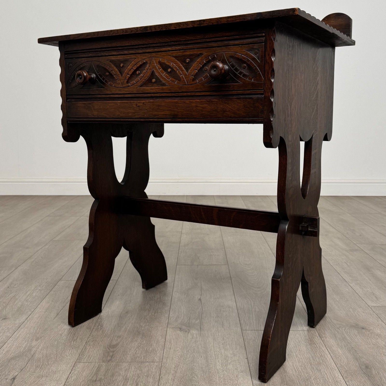 Antique 20th Century Good Quality Side Table In Oak photo furniture
