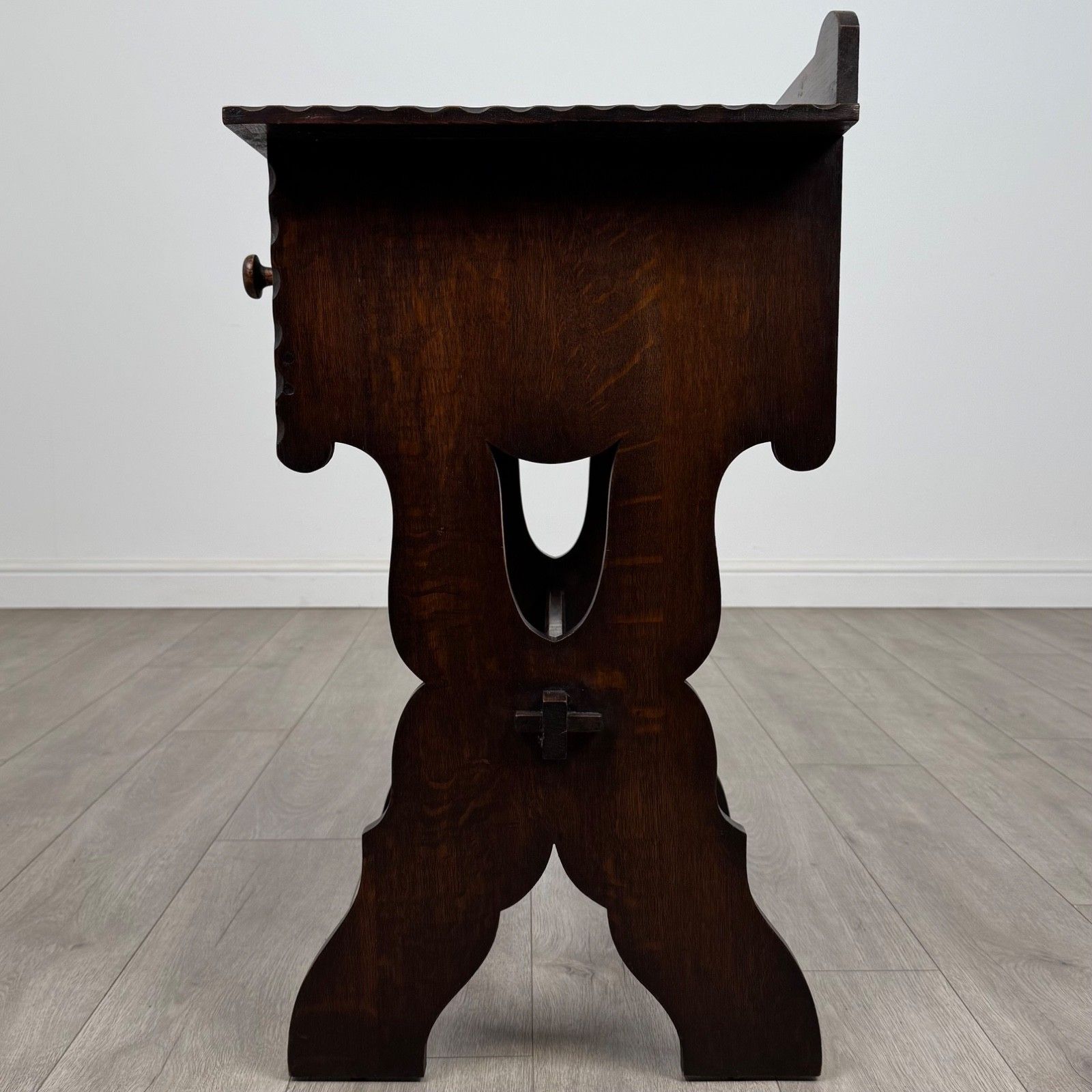 Antique 20th Century Good Quality Side Table In Oak photo for sale