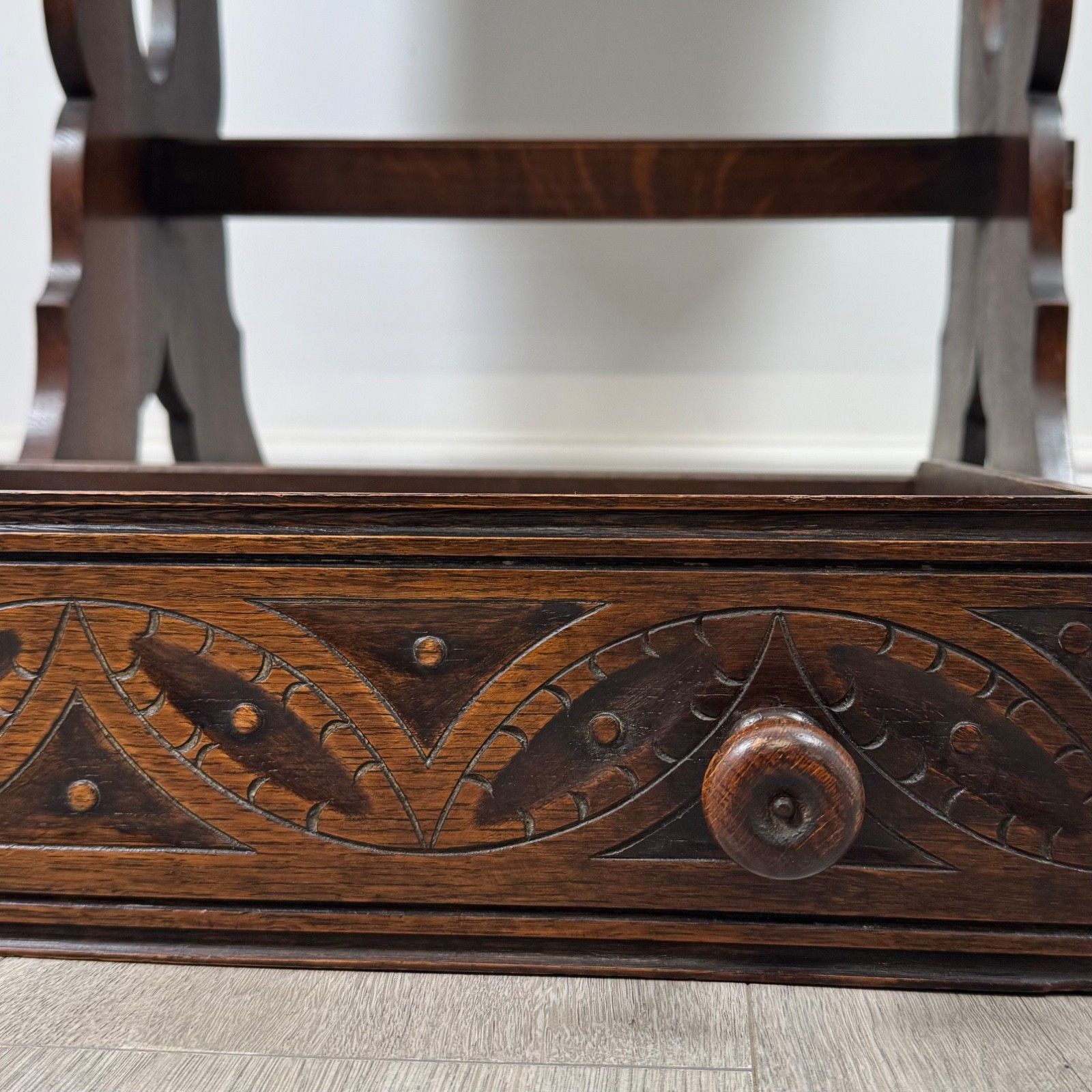 Antique 20th Century Good Quality Side Table In Oak photo vintage