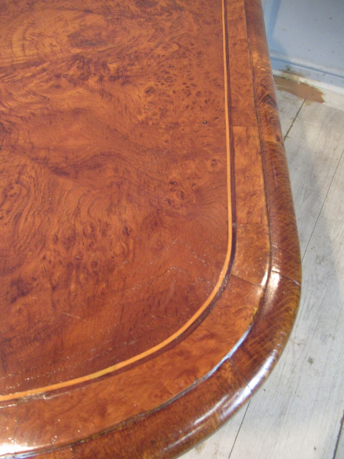 photo furniture Quality   Victorian   Burr Oak   Side Table
