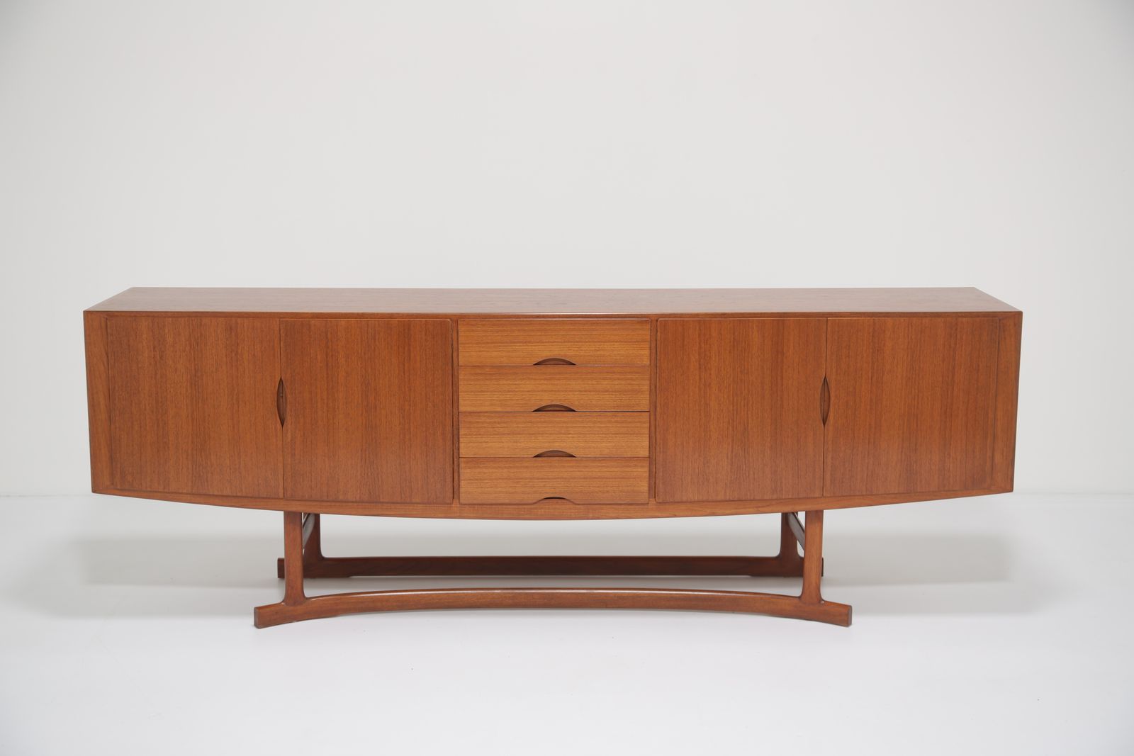 Vintage Danish Teak Sideboard Model Hb20 By Johannes Andersen For Hans Bech, 1960s photo vintage