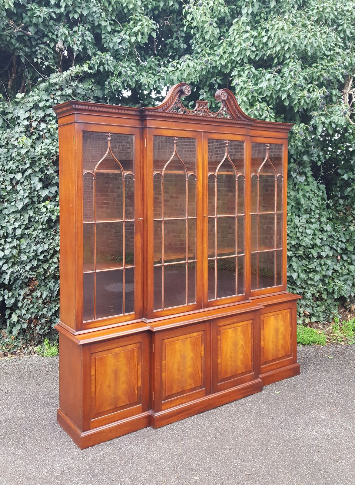 Titchmarsh & Goodwin Mahogany Breakfront Library Bookcase
