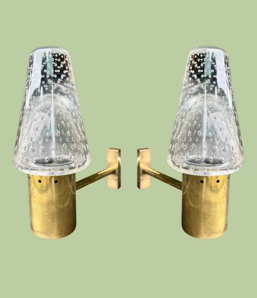 Lighting A Rare Pair Of 1950s Murano Glass And Brass Wall Lights By Gino Sarfatti And Archimede Seguso. photo