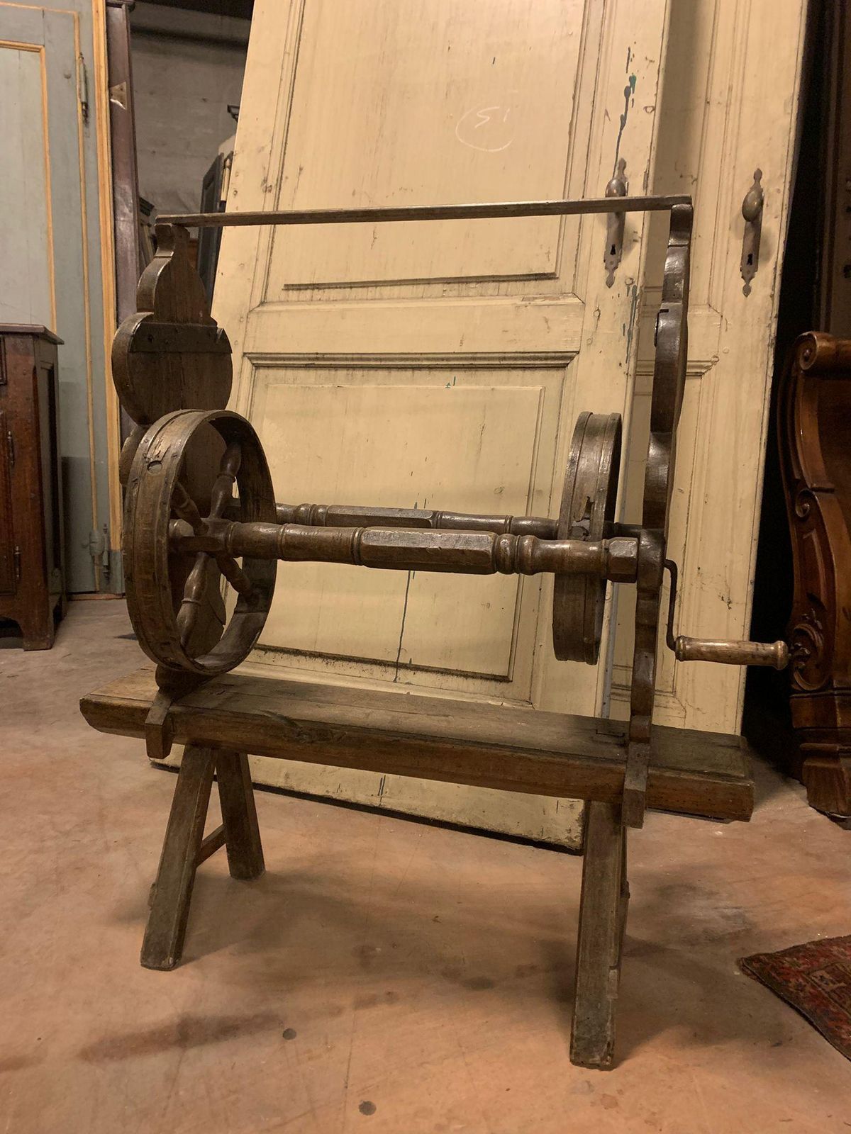 Antique Wooden Spinning Wheel With Crank, Work Tool, Italy photo vintage