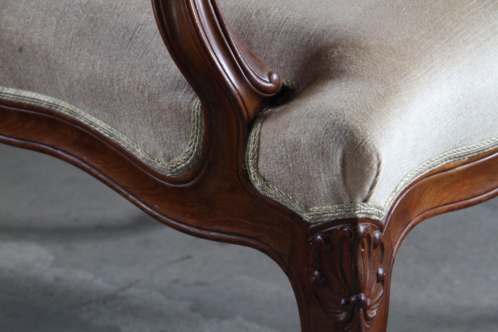 photo vinterior Pair Of Vintage Danish Antique 18th Century Lounge Chair, Style Of Louis XV
