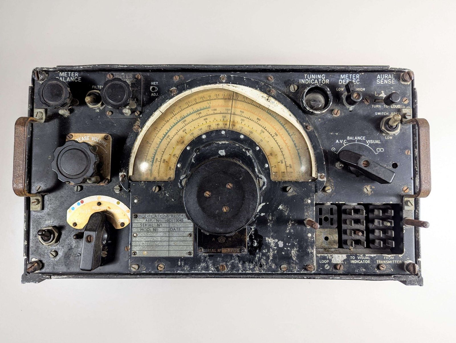 550.0 Original Ww2 Raf Air Ministry Aircraft Radio Receiver – R1155b – Serial No. 94781 photo