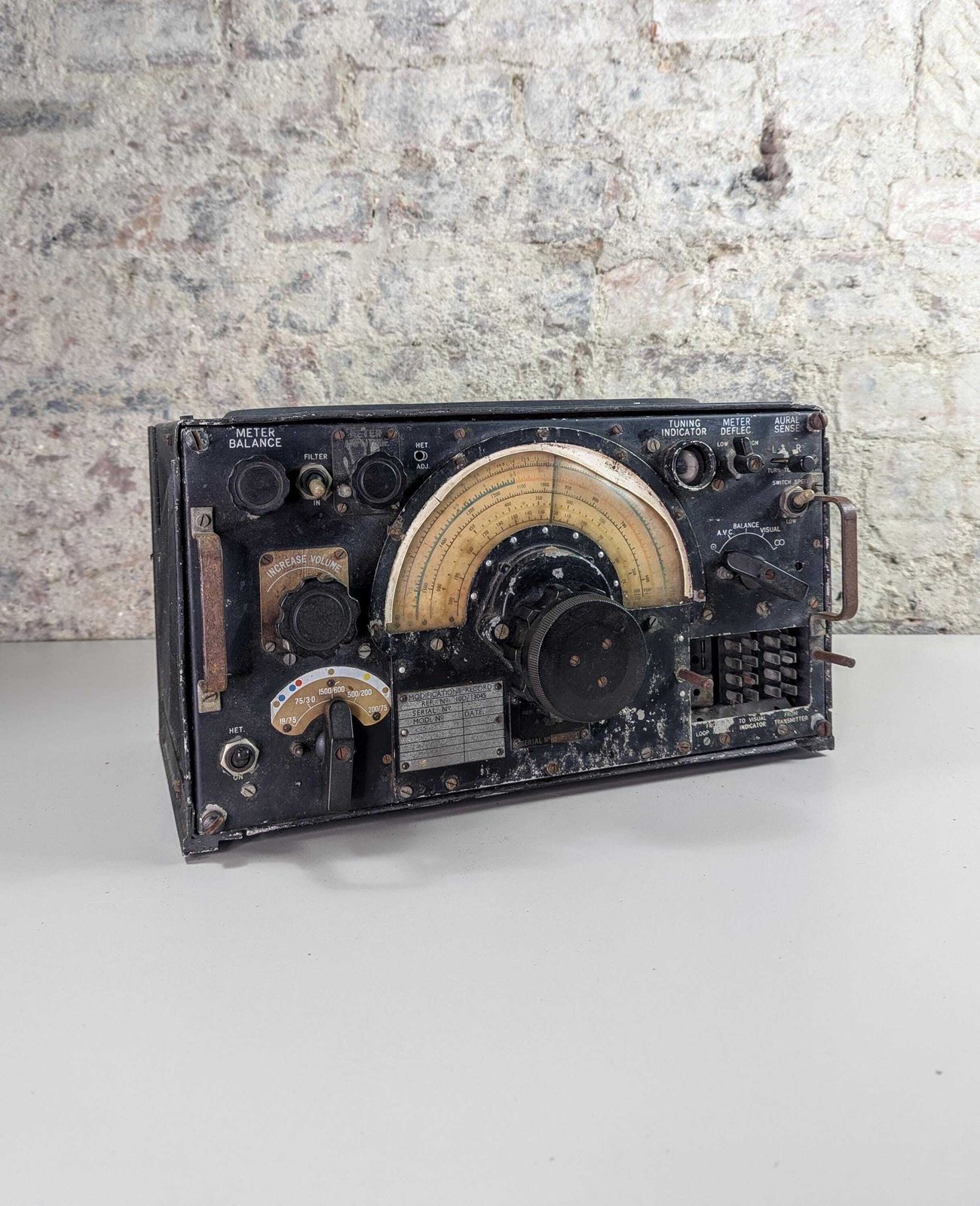 photo vinterior Original Ww2 Raf Air Ministry Aircraft Radio Receiver – R1155b – Serial No. 94781