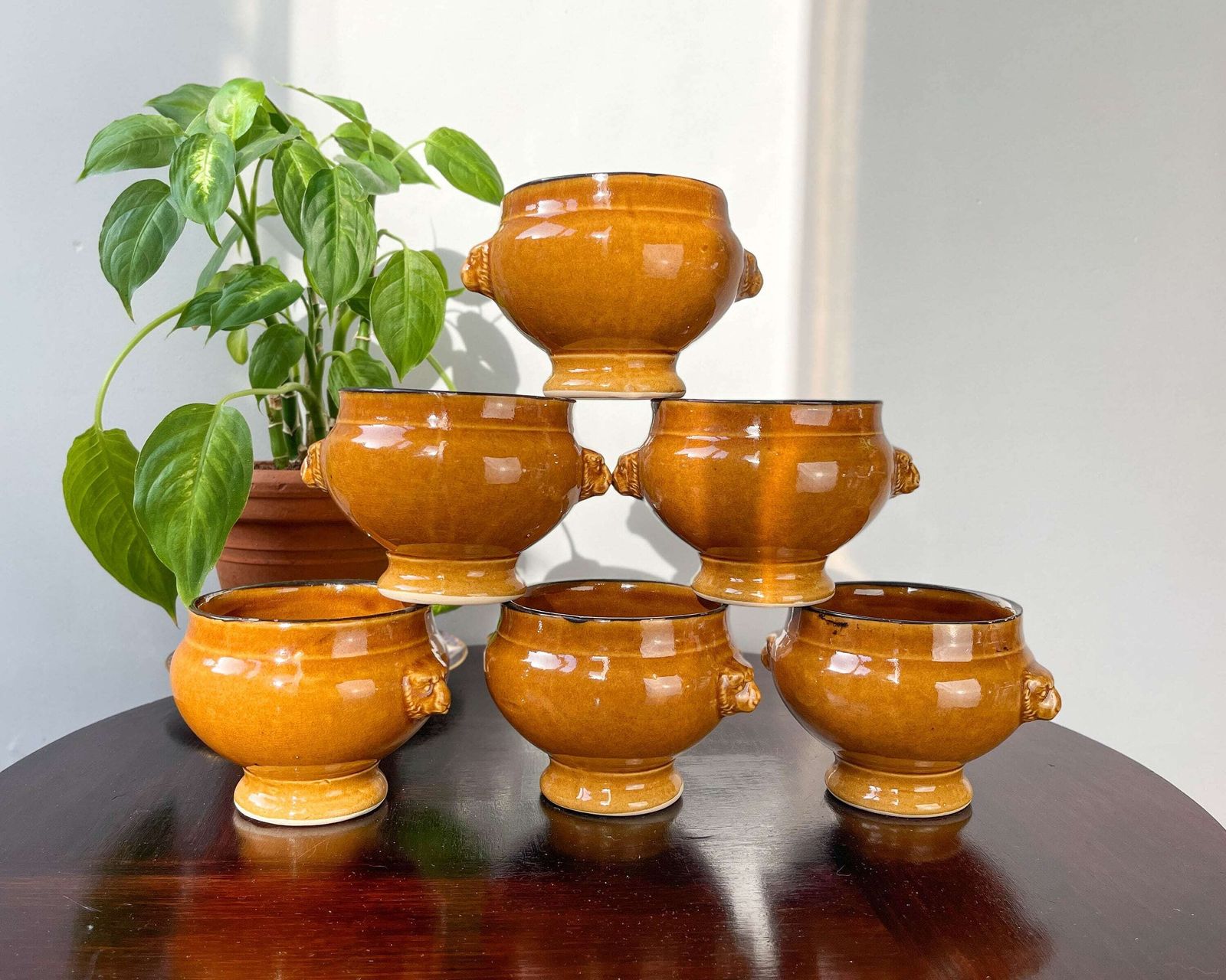 6 Vintage Emile Henry Lion Head Ceramic Onion Soup Bowls   Honey And Black, Made In France   Traditional Elegance