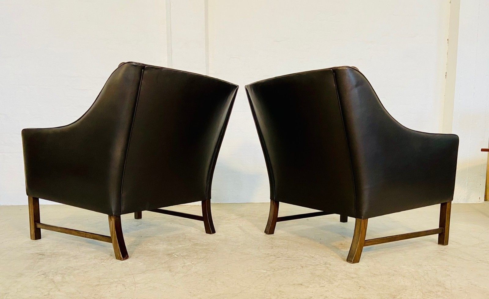 Furniture Mid Century Fredrik Kayser Leather & Rosewood Lounge Chairs – Brown Leather photo