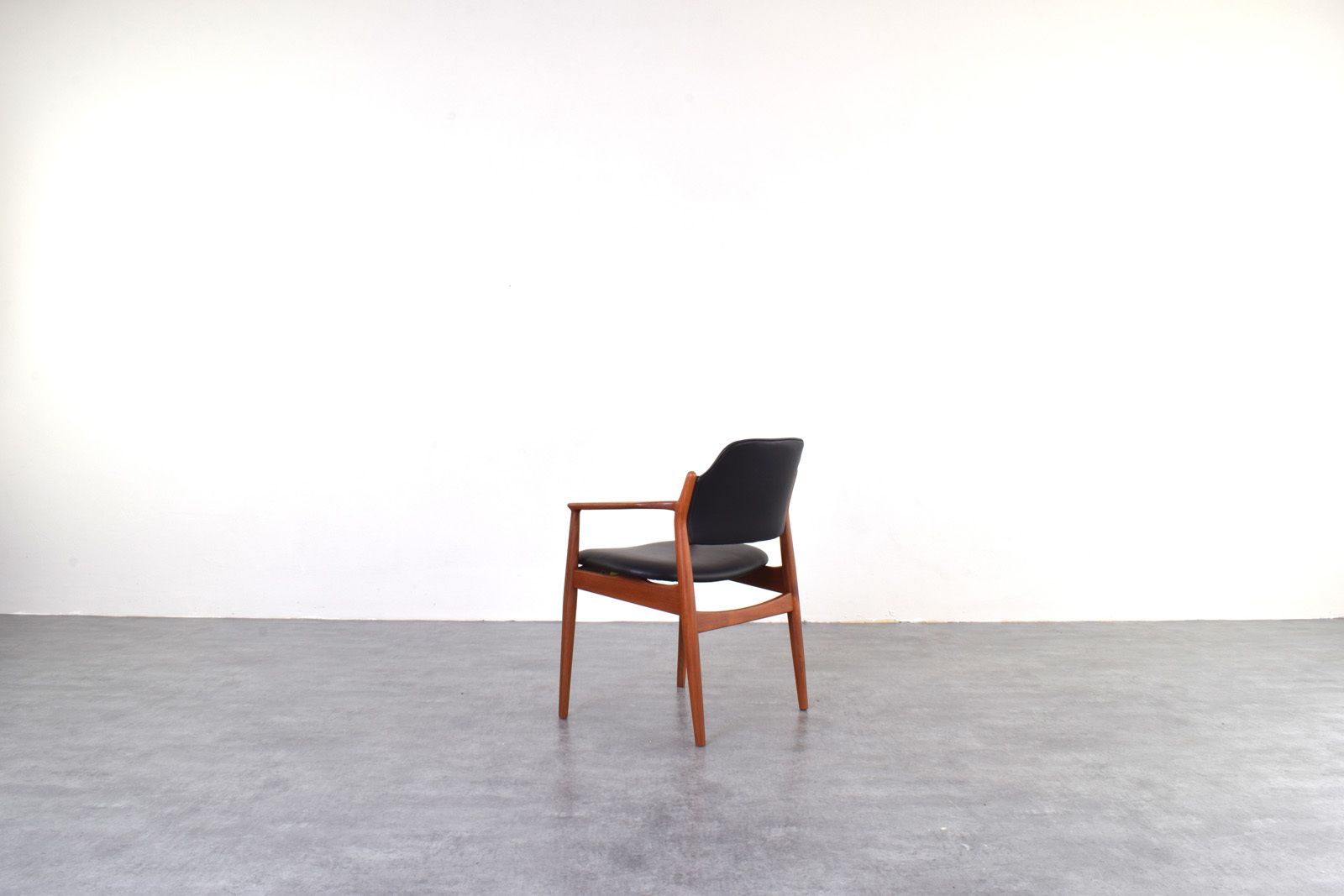 Mid Century Danish Teak Chairs Model 62a By Arne Vodder For Sibast, 1960s. photo vinterior