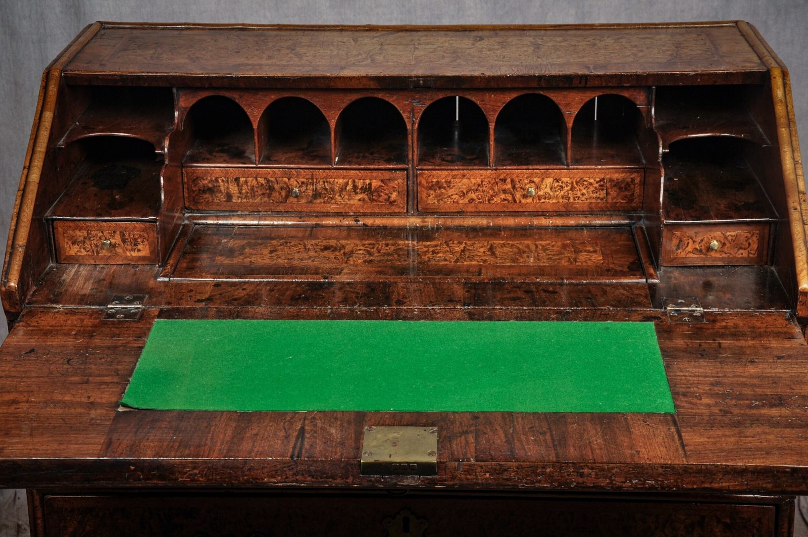 Fine 17th Century Mulberry Bureau In The Manner Of Coxed & Woster photo Furniture
