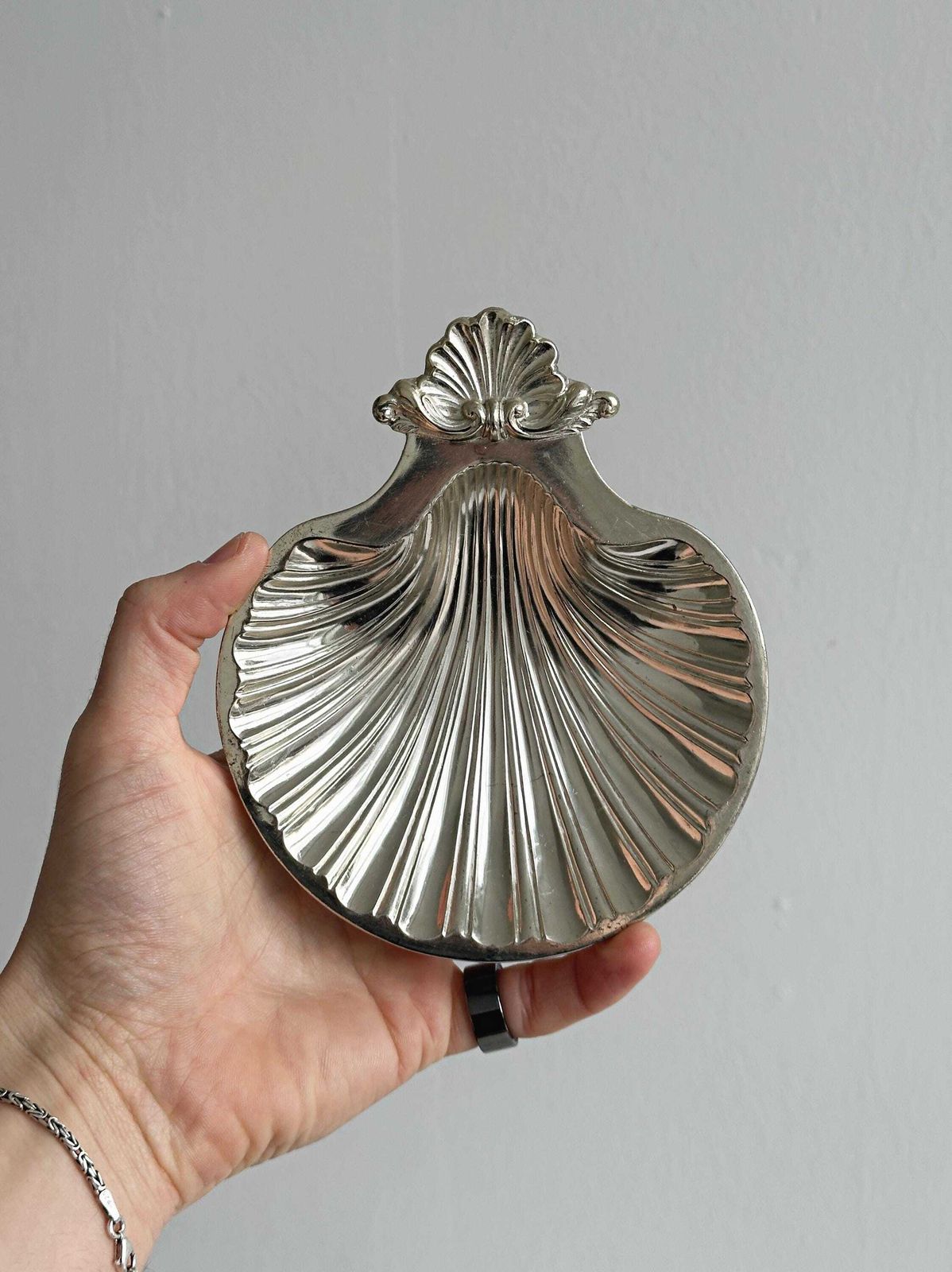Silver Plated Metal Seashell Trinket Dish, Made In England, A Chic Jewelry Dish Or Catch All, Trendy photo Home Decor