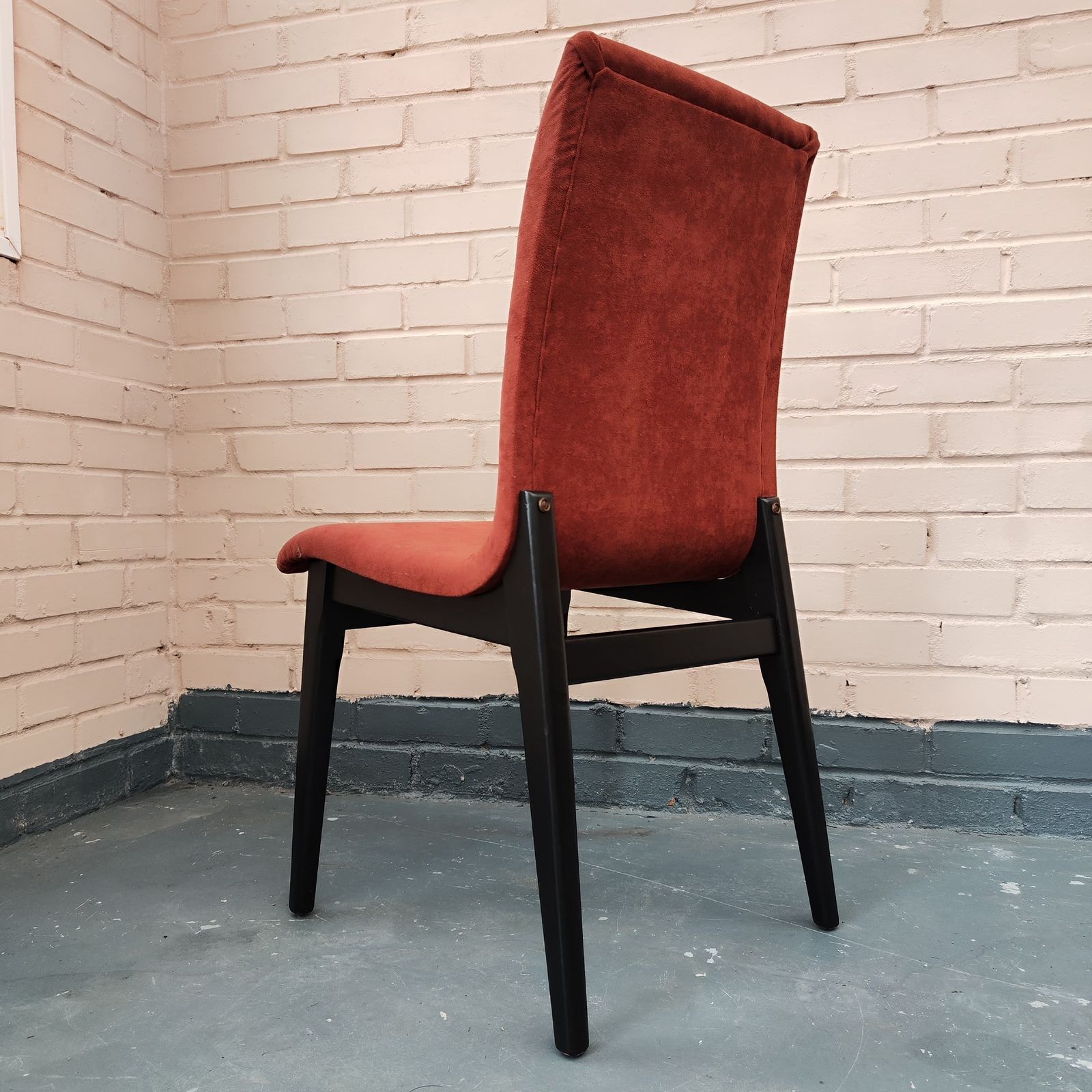photo furniture Mid Century Smoked Glass Dining Table With 4 Reupholstered Designer Chairs