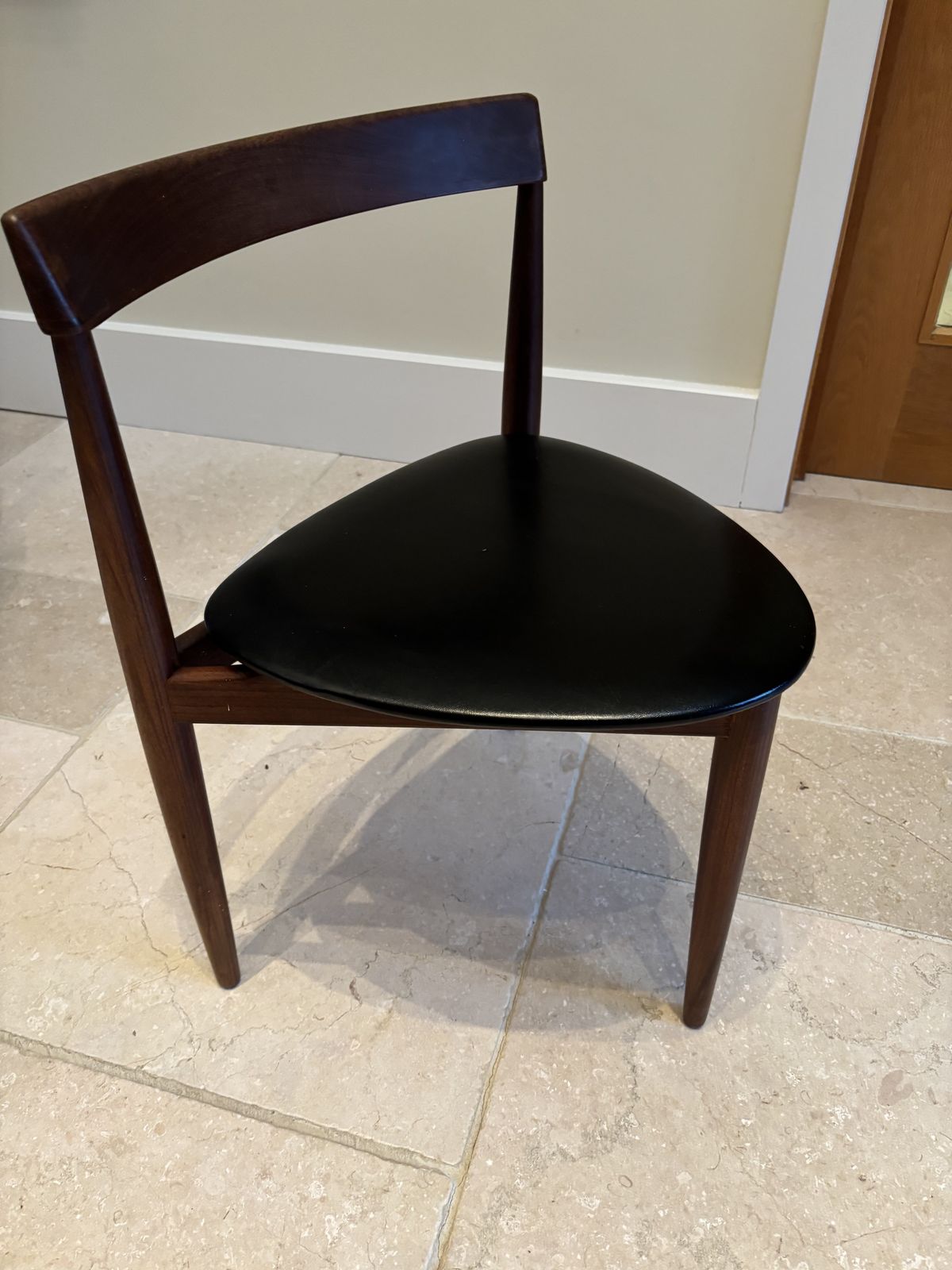 photo furniture Teak Extending Dining Table & 4 Chairs Frem Røjle By Hans Olsen