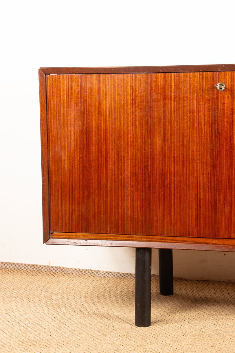 photo furniture Buffet moderniste en palissandre de style français, 180 cm, par Tricoire et Vecchione, Meubles TV, 1960.
