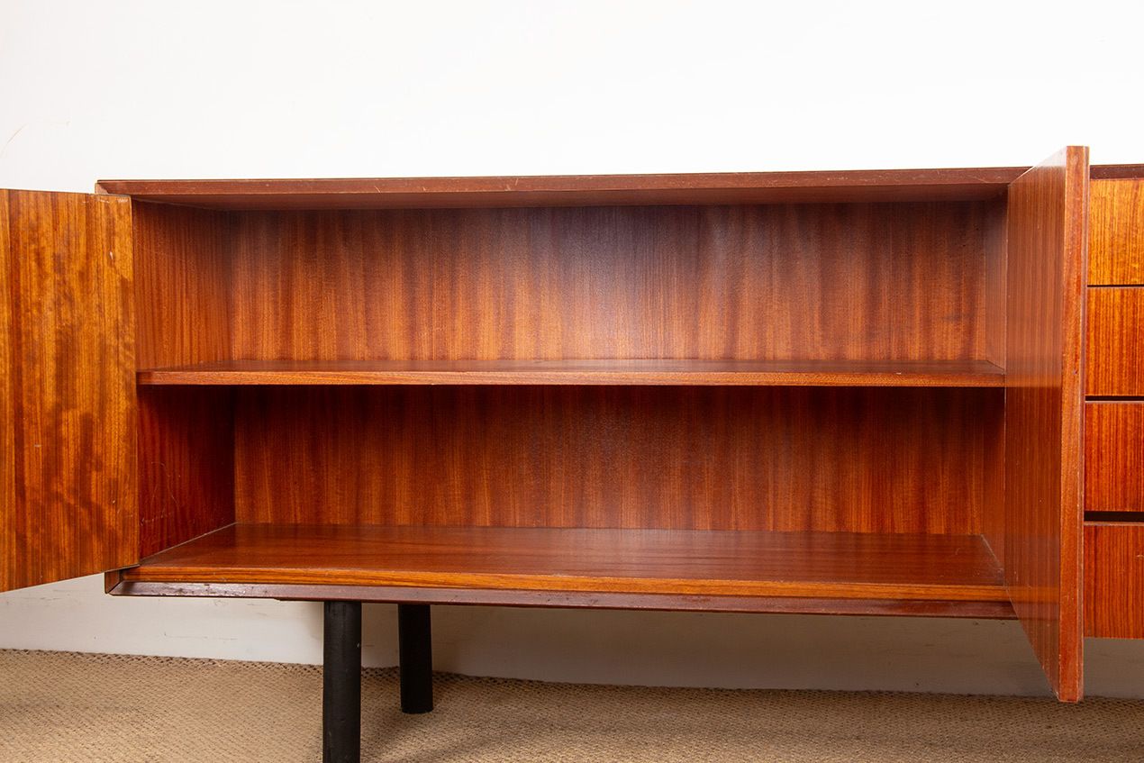 2000.0 Buffet moderniste en palissandre de style français, 180 cm, par Tricoire et Vecchione, Meubles TV, 1960. photo