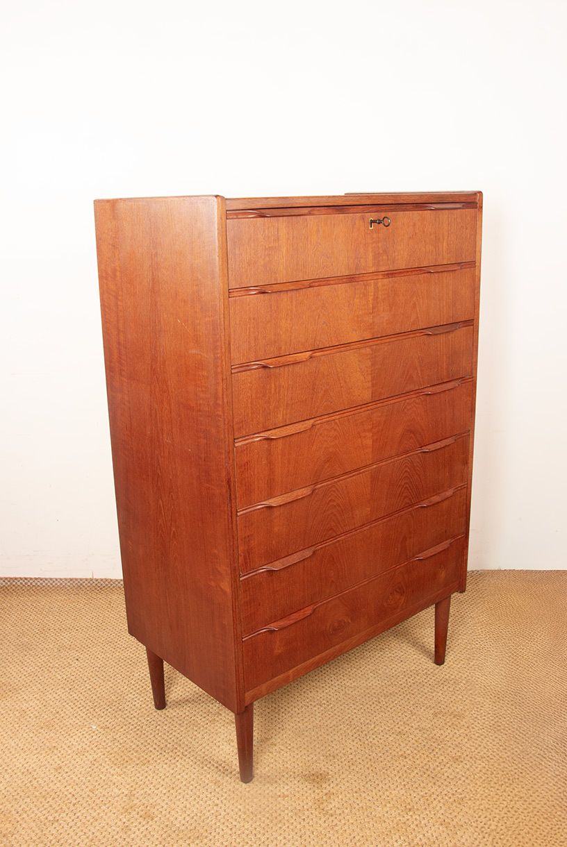 Mobilier Grande commode danoise dite « Week Table », 7 tiroirs en teck, par Henning Jørgensen pour Fredericia Furniture, 1960. photo