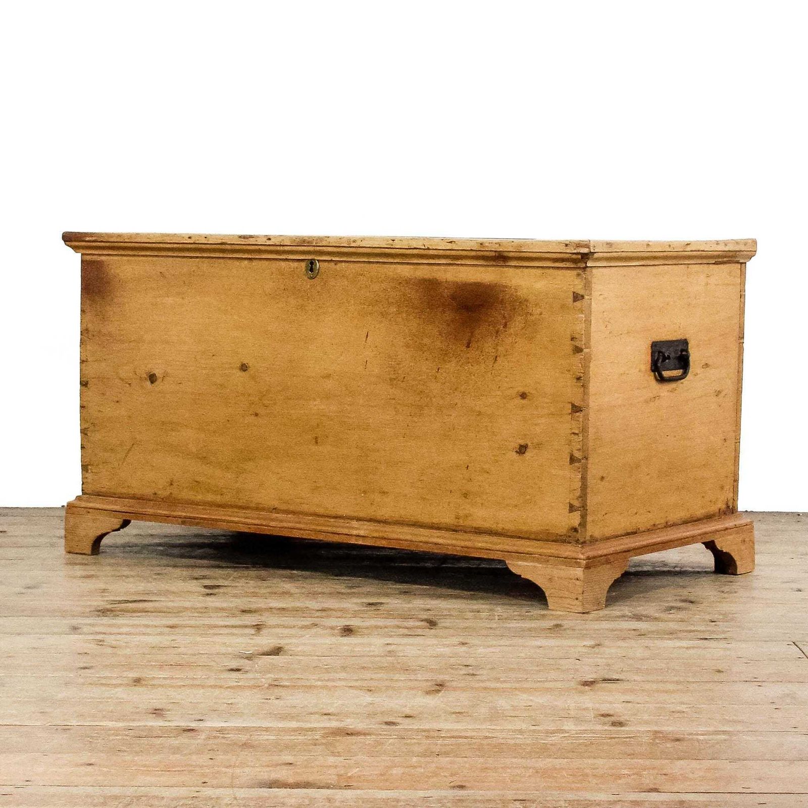 Antique Victorian Pine Trunk | Antique Furniture | Antique Trunk | Antique Storage | Pine Trunks | Blanket Box (M 6618) photo furniture