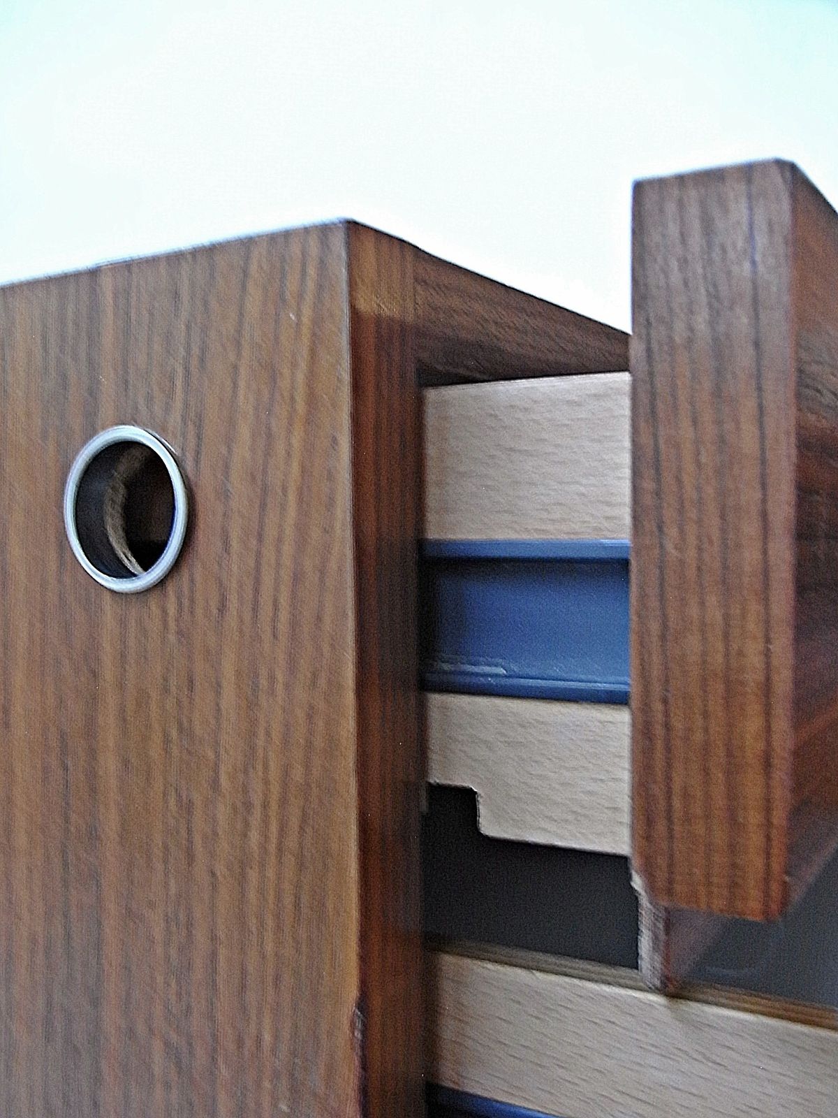 photo vintage Drawer Unit In Walnut With 5 Castors From Nocciola, Germany 1970s