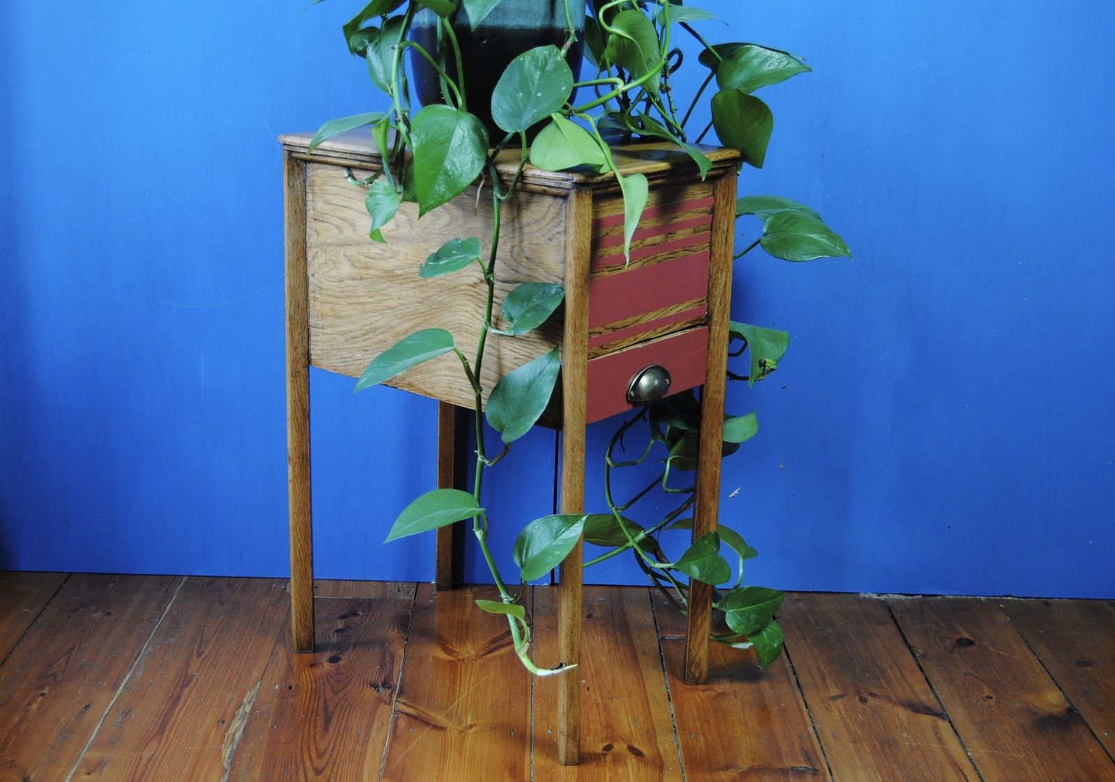 photo buy 1950s Occasional Table, Vintage