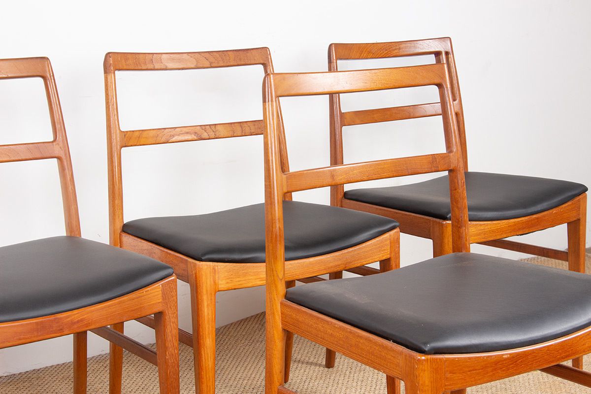 photo vintage Ensemble de 4 chaises danoises en teck et cuir neuf, modèle 430, par Arne Vodder pour Sibast, 1960