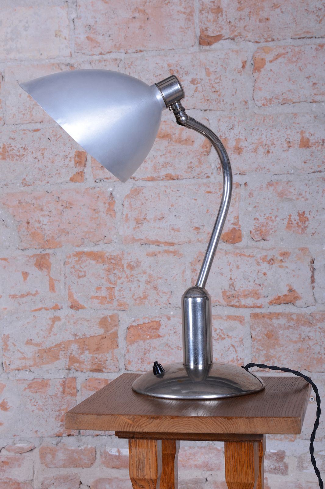 Restored Bauhaus Table Lamp, By Franta Anýž, Chrome, Aluminium, Czech, 1930s photo vinterior