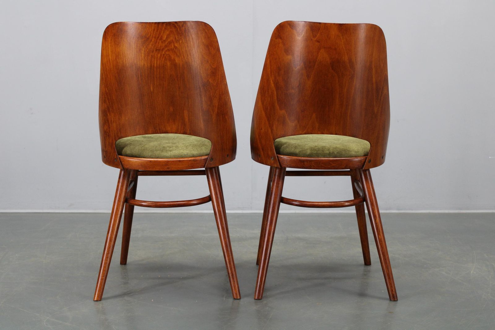 Set Of Four Mid Century Dining Chairs Ton 514 By Osvald Haerdtl, 1960s photo vintage