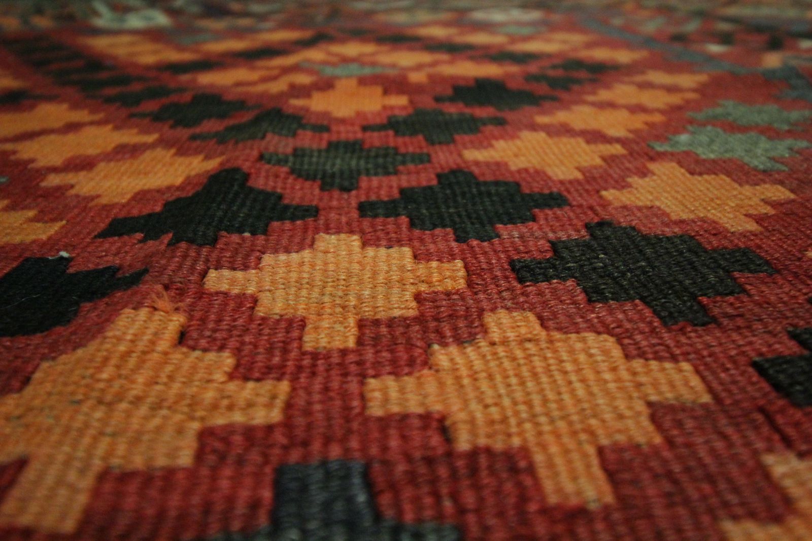 Red Carpet Wool Kilim Rug Handmade Traditional Caucasian Area Rug photo vintage