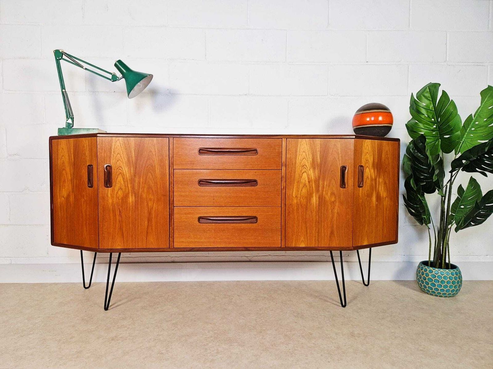 G Plan Fresco Vintage Mid Century Danish Design Medium Teak Sideboard Credenza Bl700