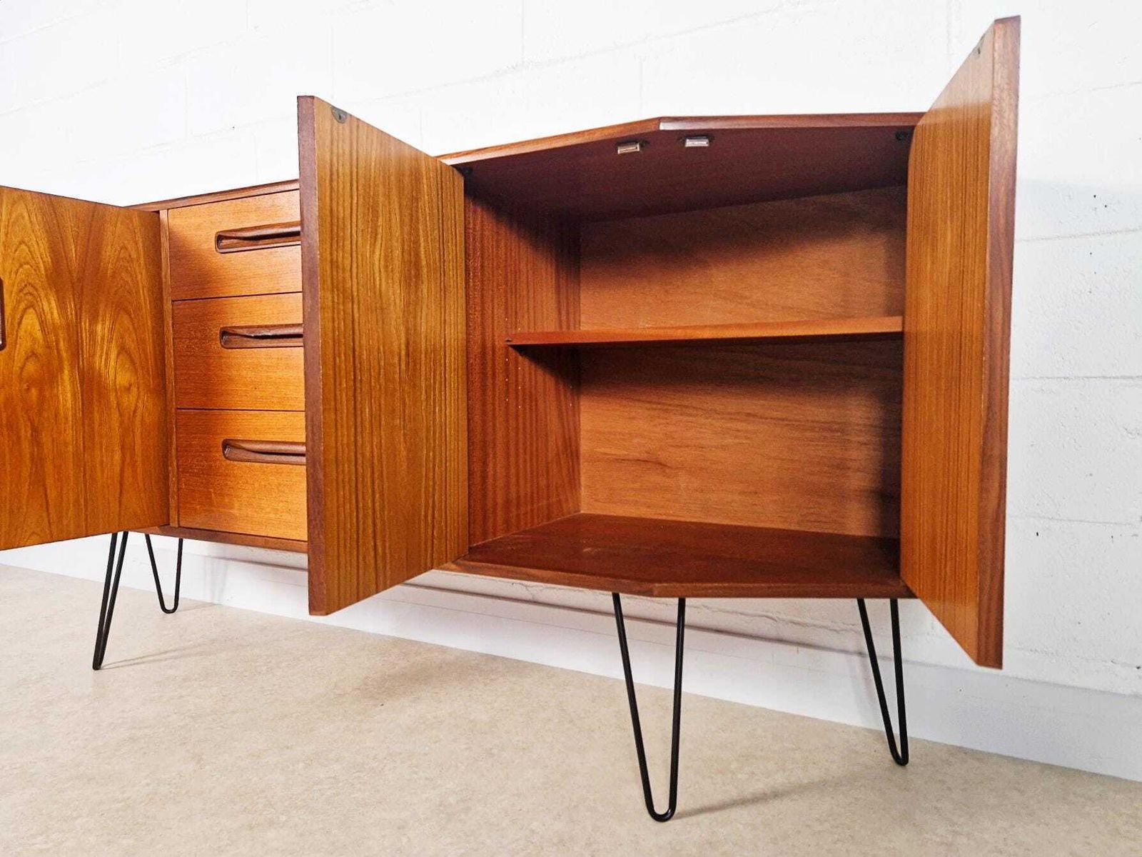 G Plan Fresco Vintage Mid Century Danish Design Medium Teak Sideboard Credenza Bl700 photo vinterior