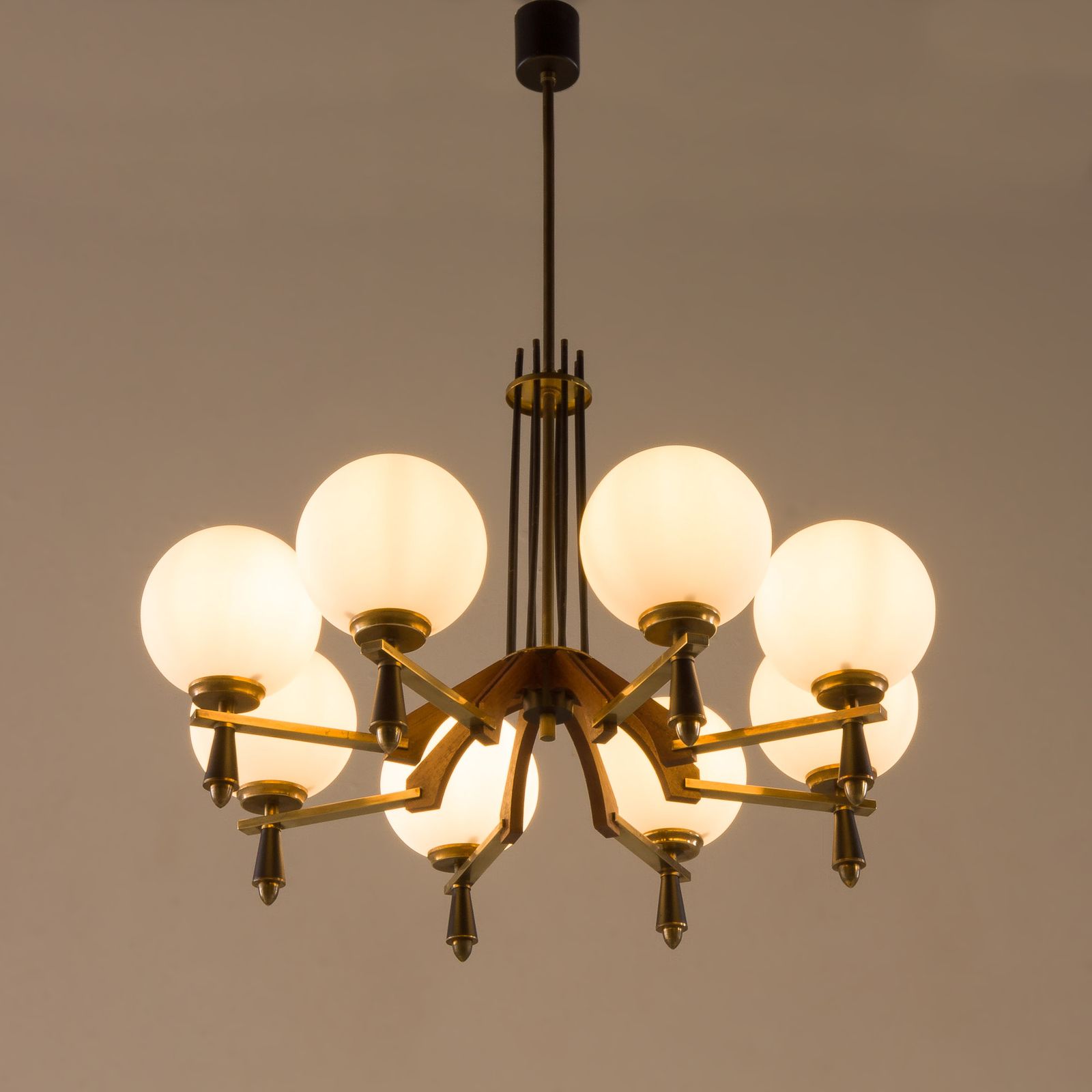 Italian Mid Century Chandelier In Brass And Teak, 1960s