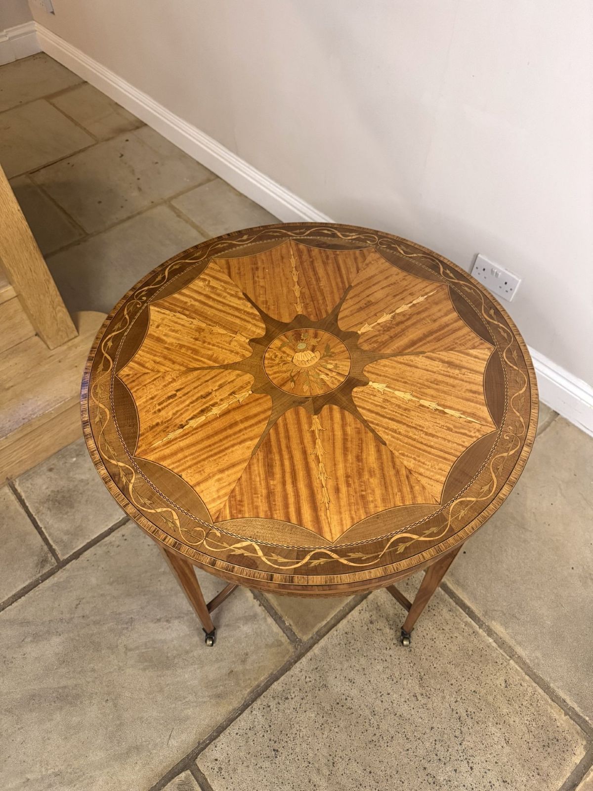 Pretty Quality Antique Inlaid Satinwood Circular Occasional Table photo 2795.0